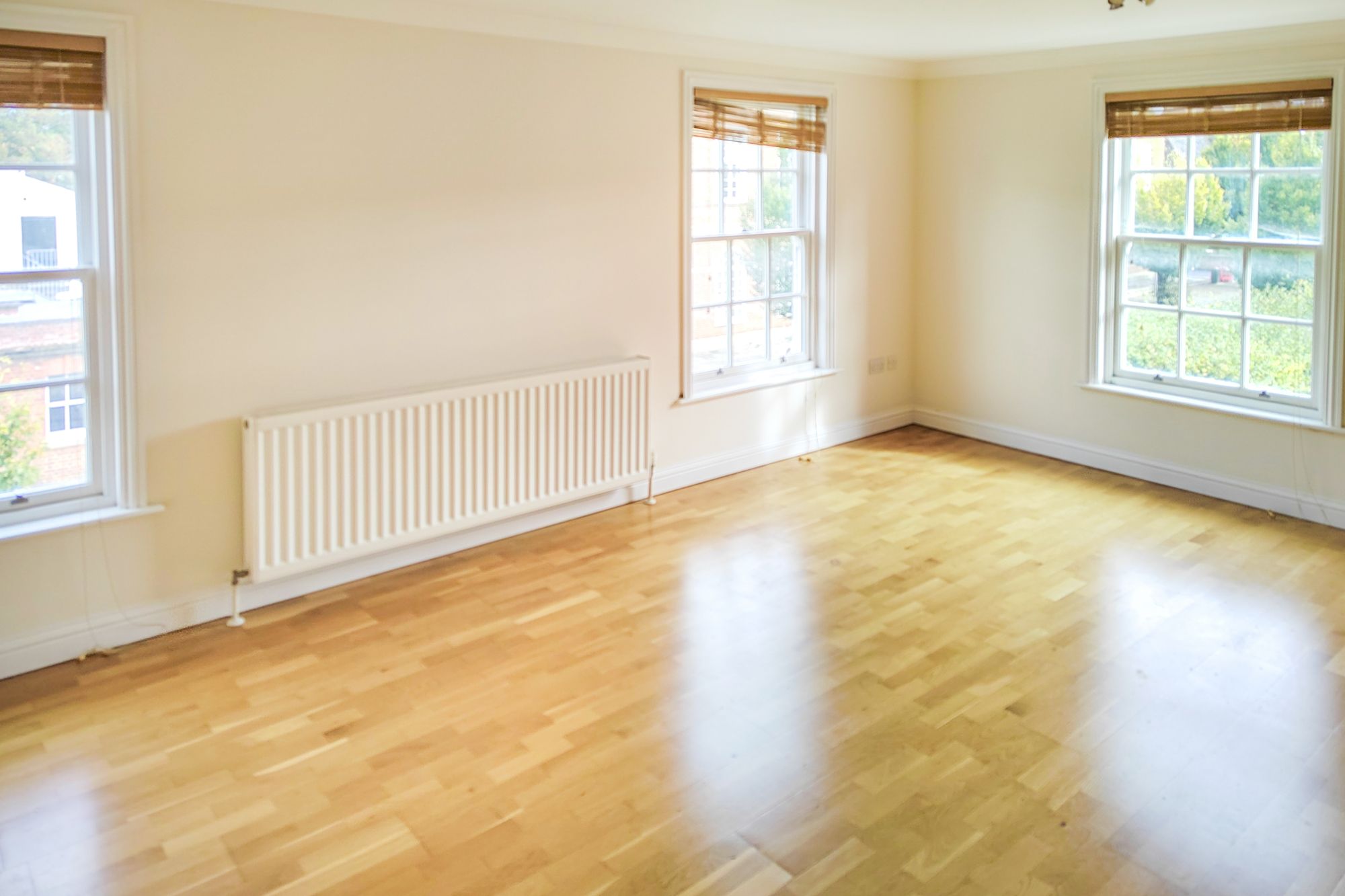 Flat 4, 6 The Avenue, Newmarket, Suffolk, CB8 9AA