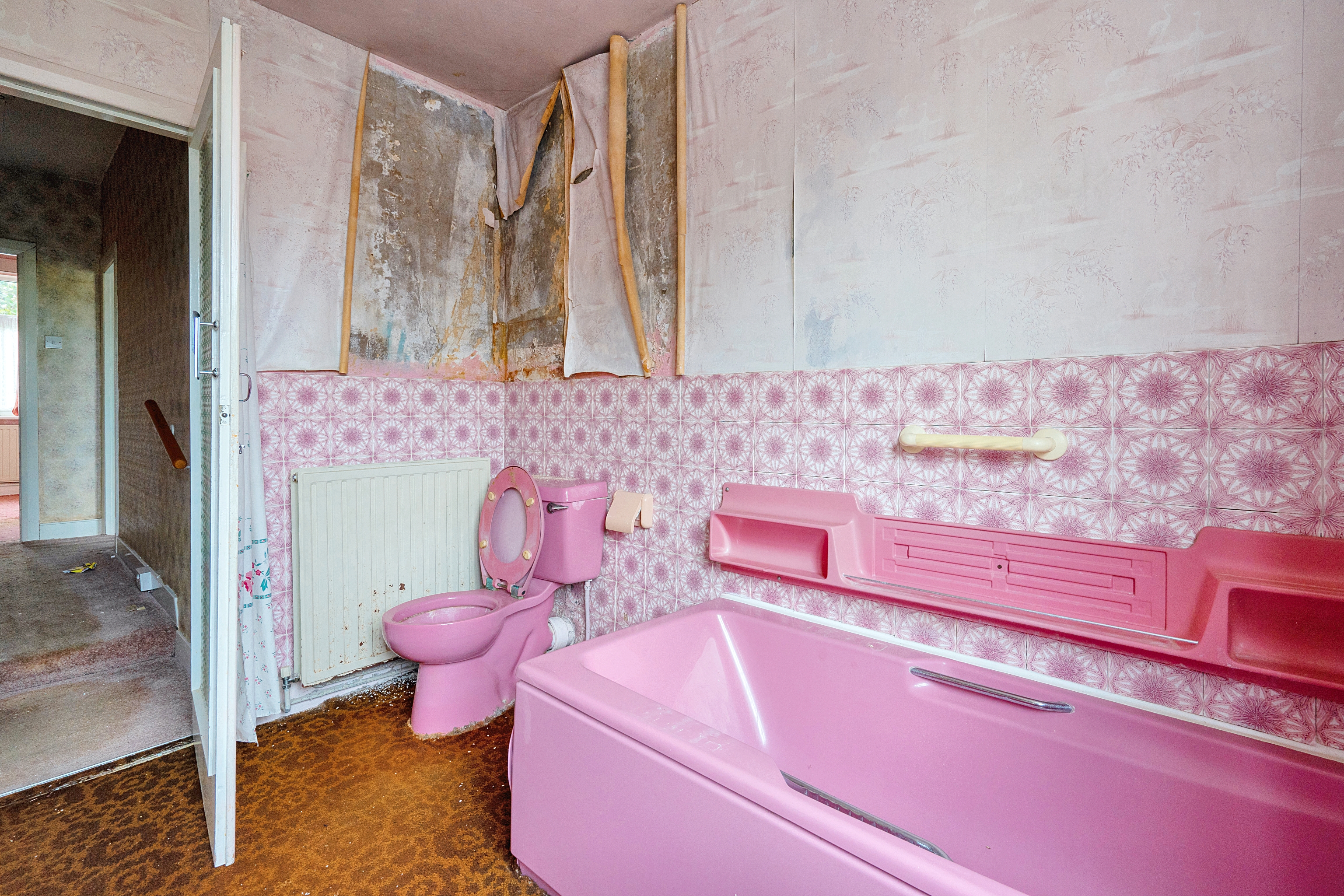 16 Beresford Road, Walthamstow, London E17 4LW