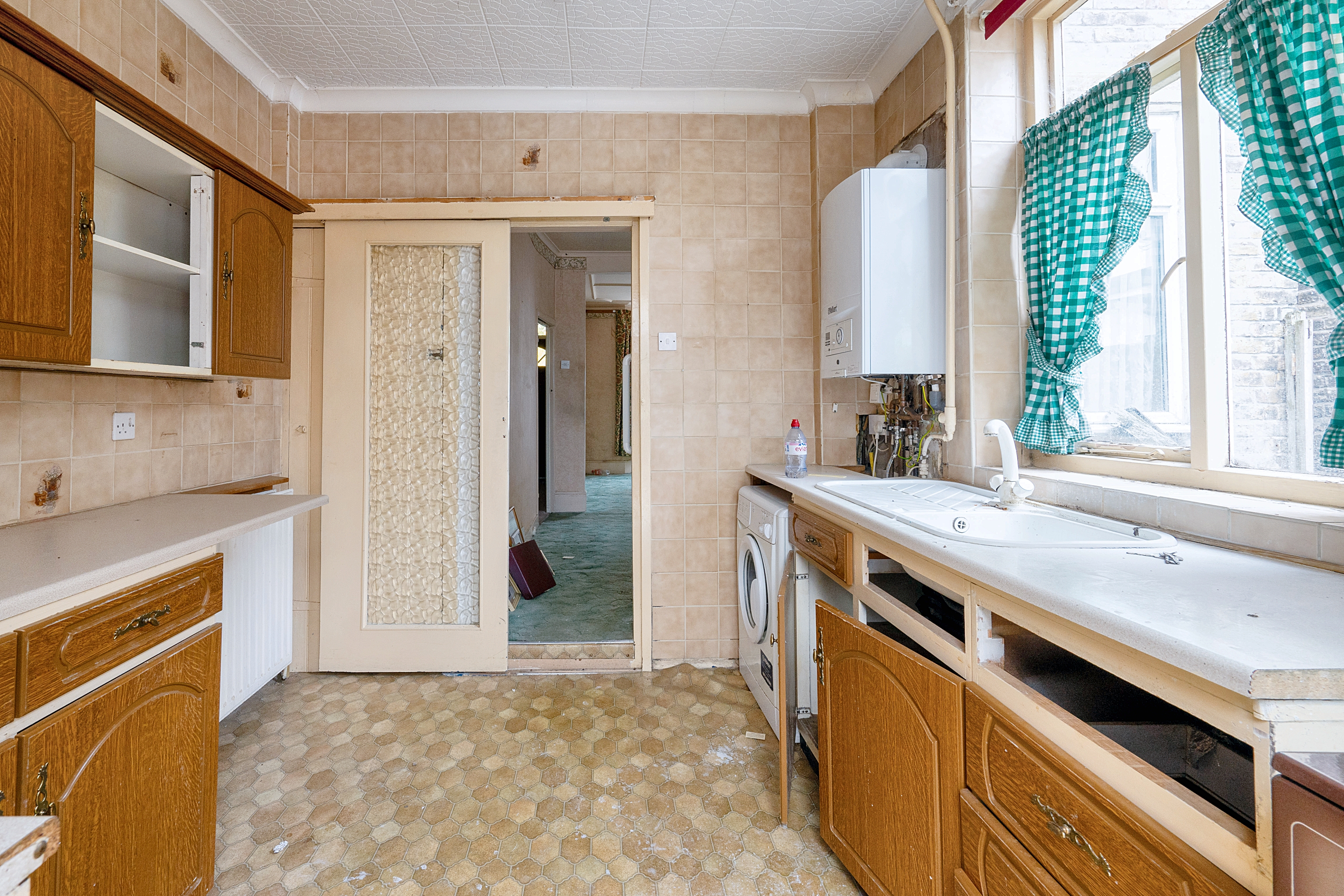 16 Beresford Road, Walthamstow, London E17 4LW