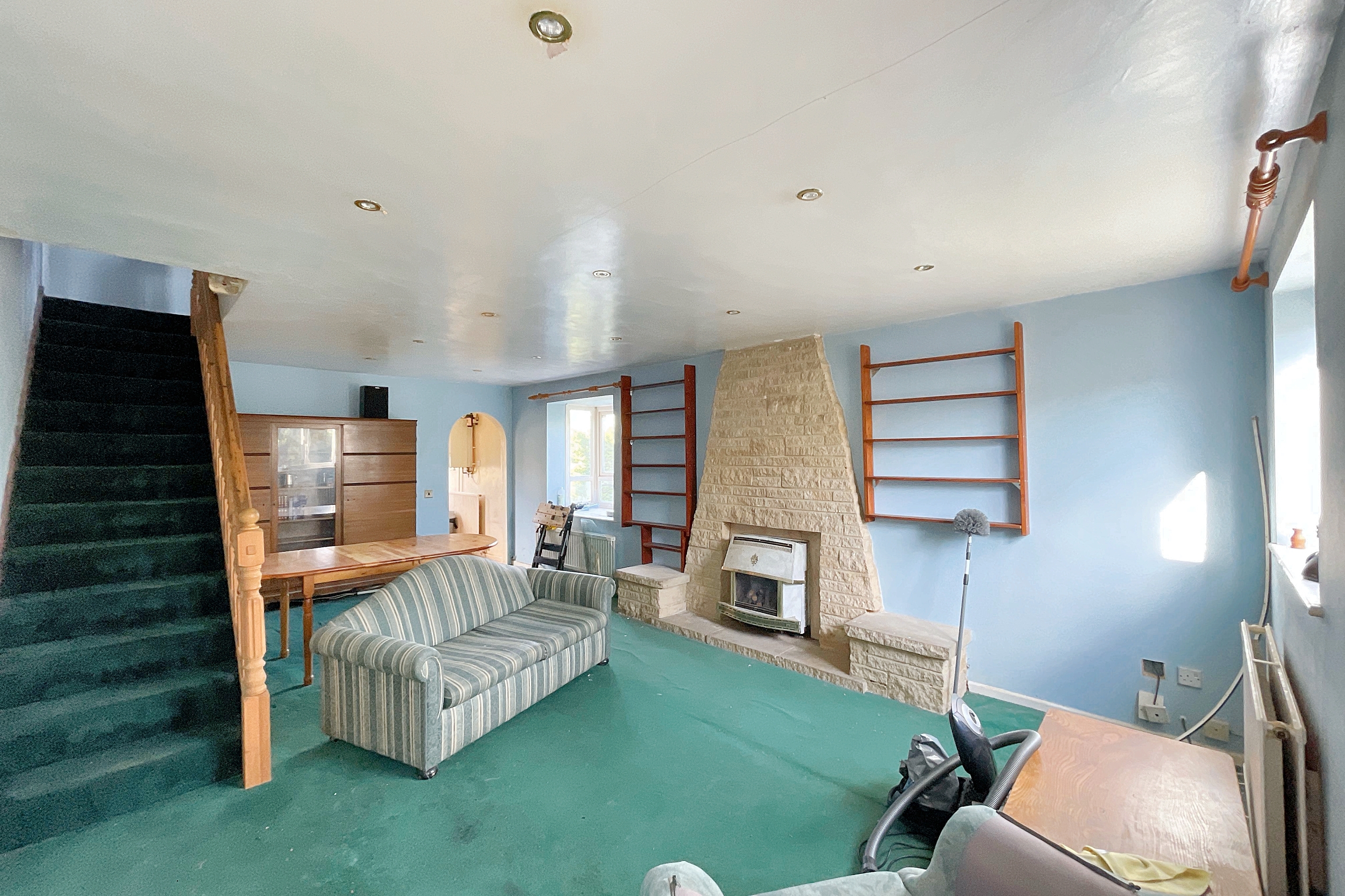 7 Bellver, Toothill, Swindon, Wiltshire, SN5 8JU