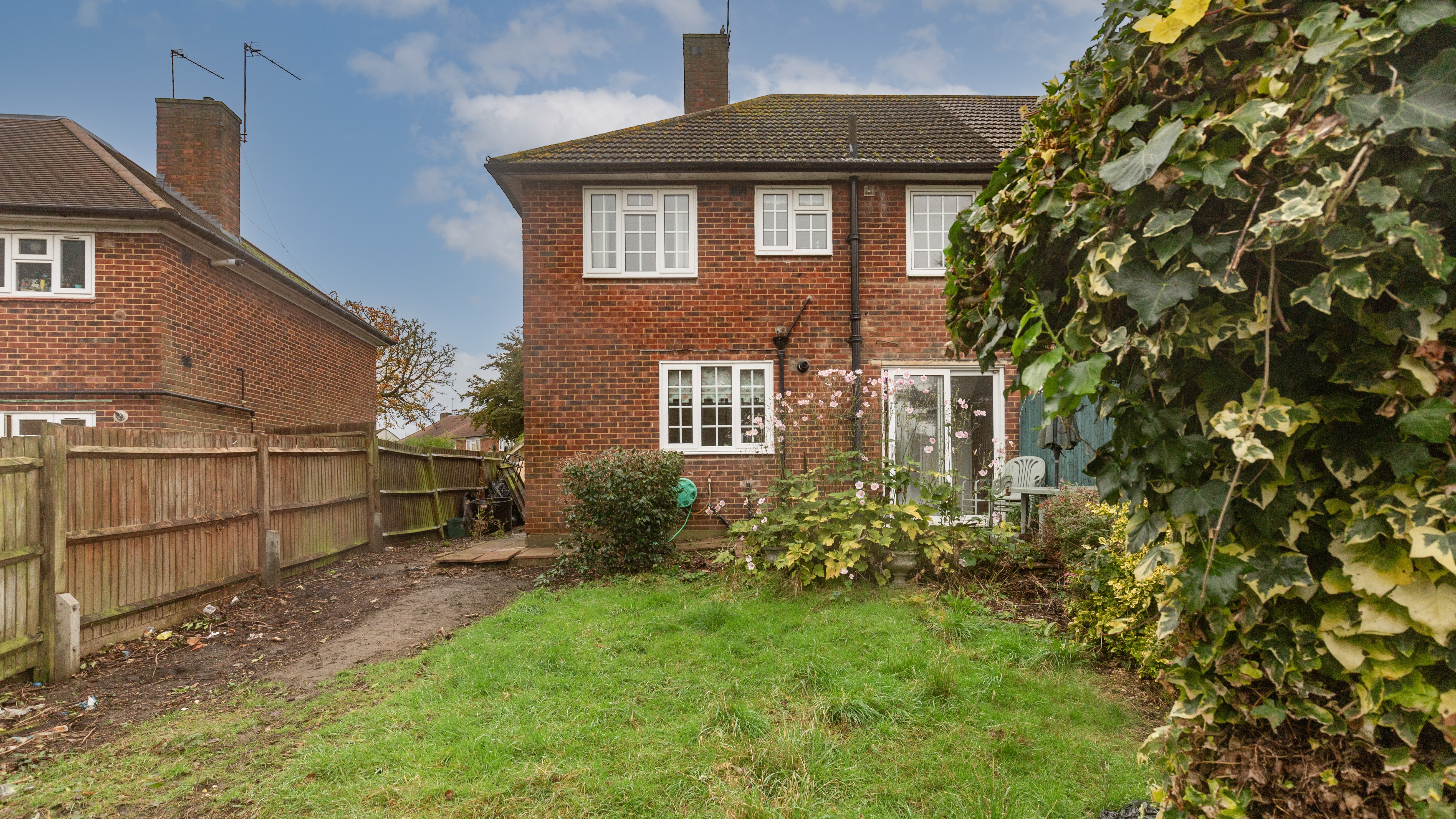 6 Lullingstone Crescent, Orpington, Kent, BR5 3EB