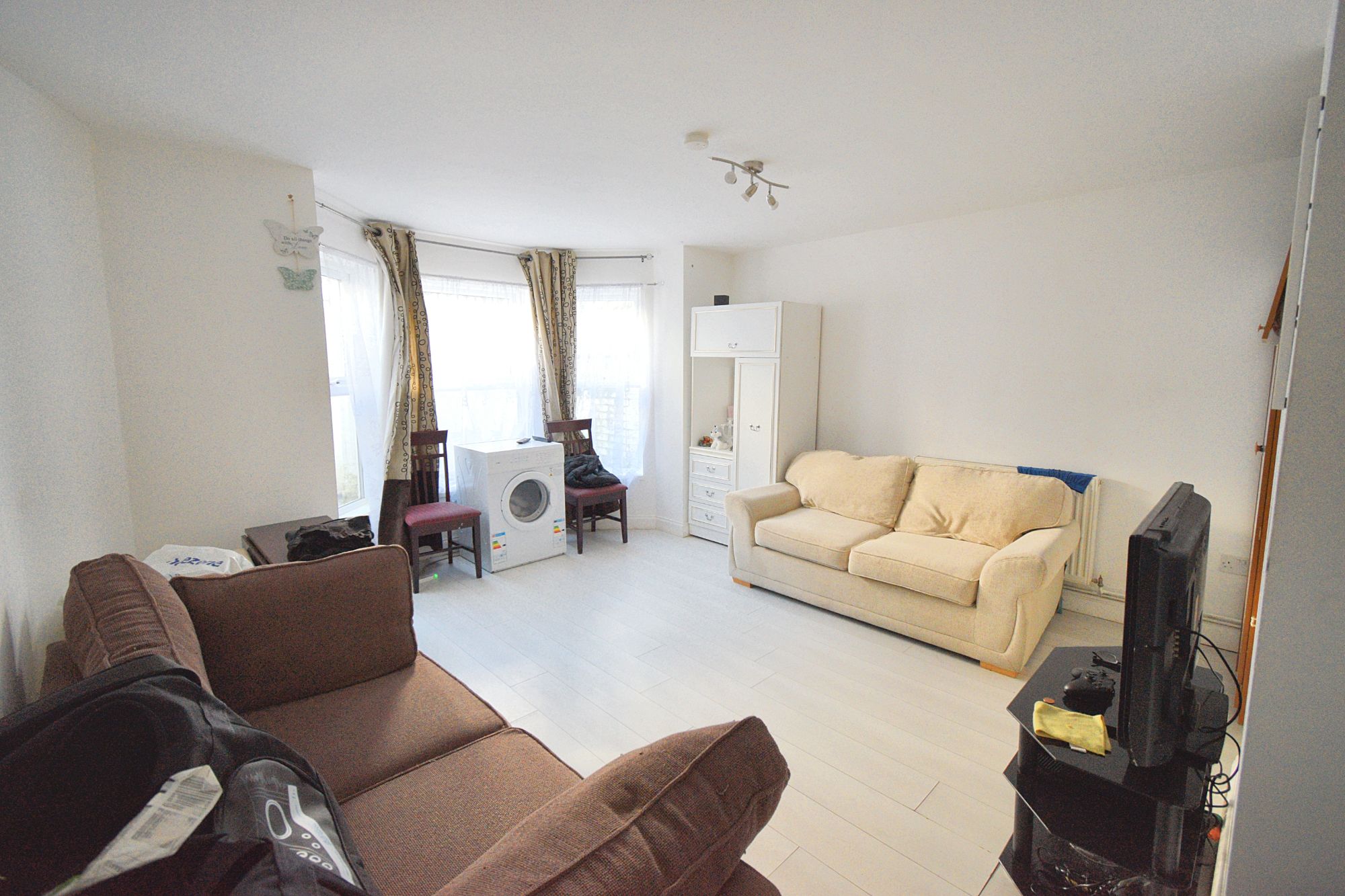 Flat A, 19 Paget Road, Great Yarmouth, Norfolk, NR30 2DN