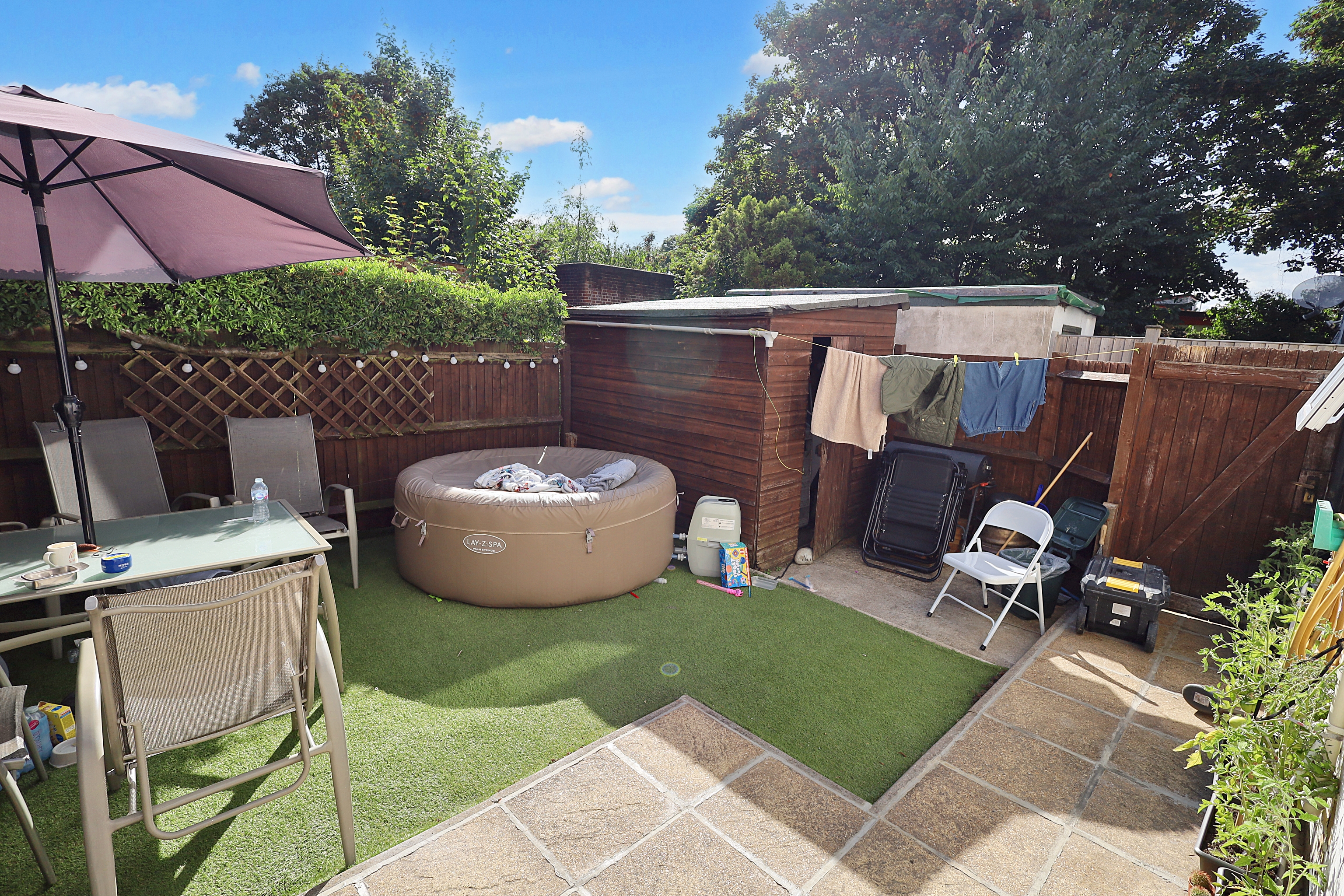 10 Nestles Avenue, Hayes, Middlesex UB3 4QA
