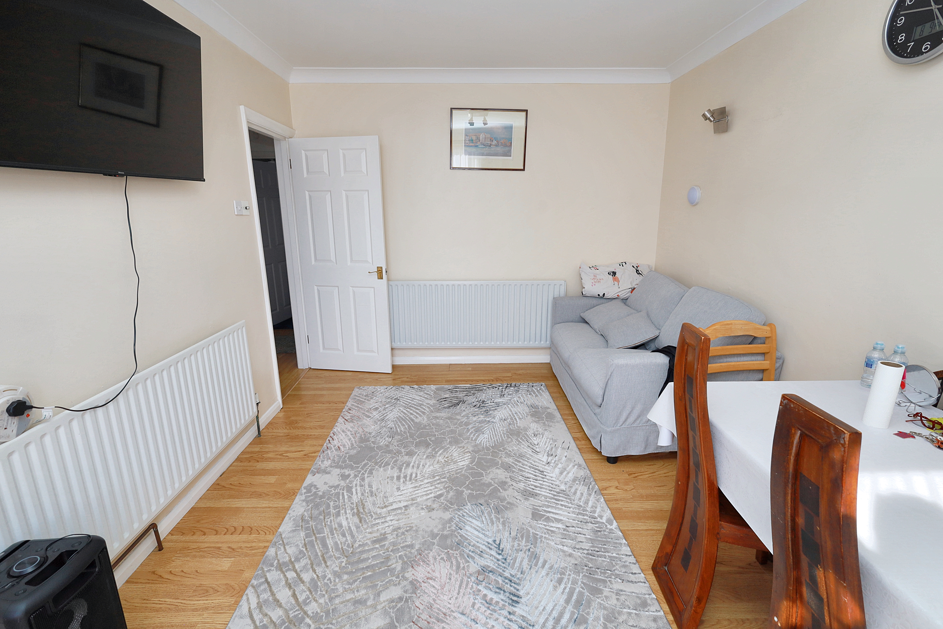 10 Nestles Avenue, Hayes, Middlesex UB3 4QA