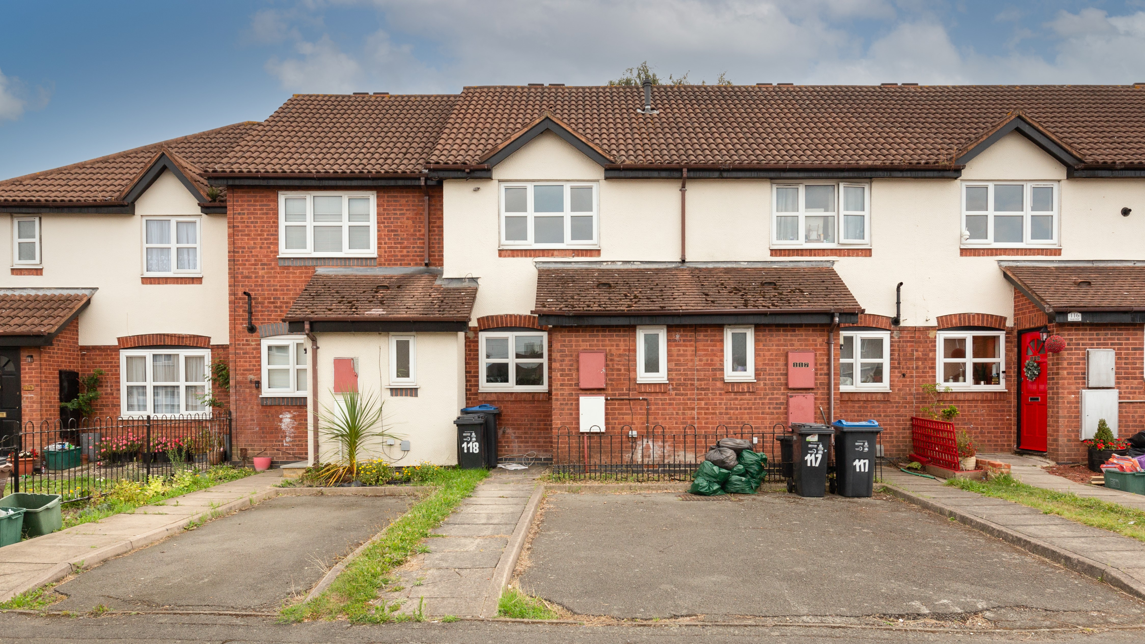 118 Mount Road, Mitcham, Surrey, CR4 3RA