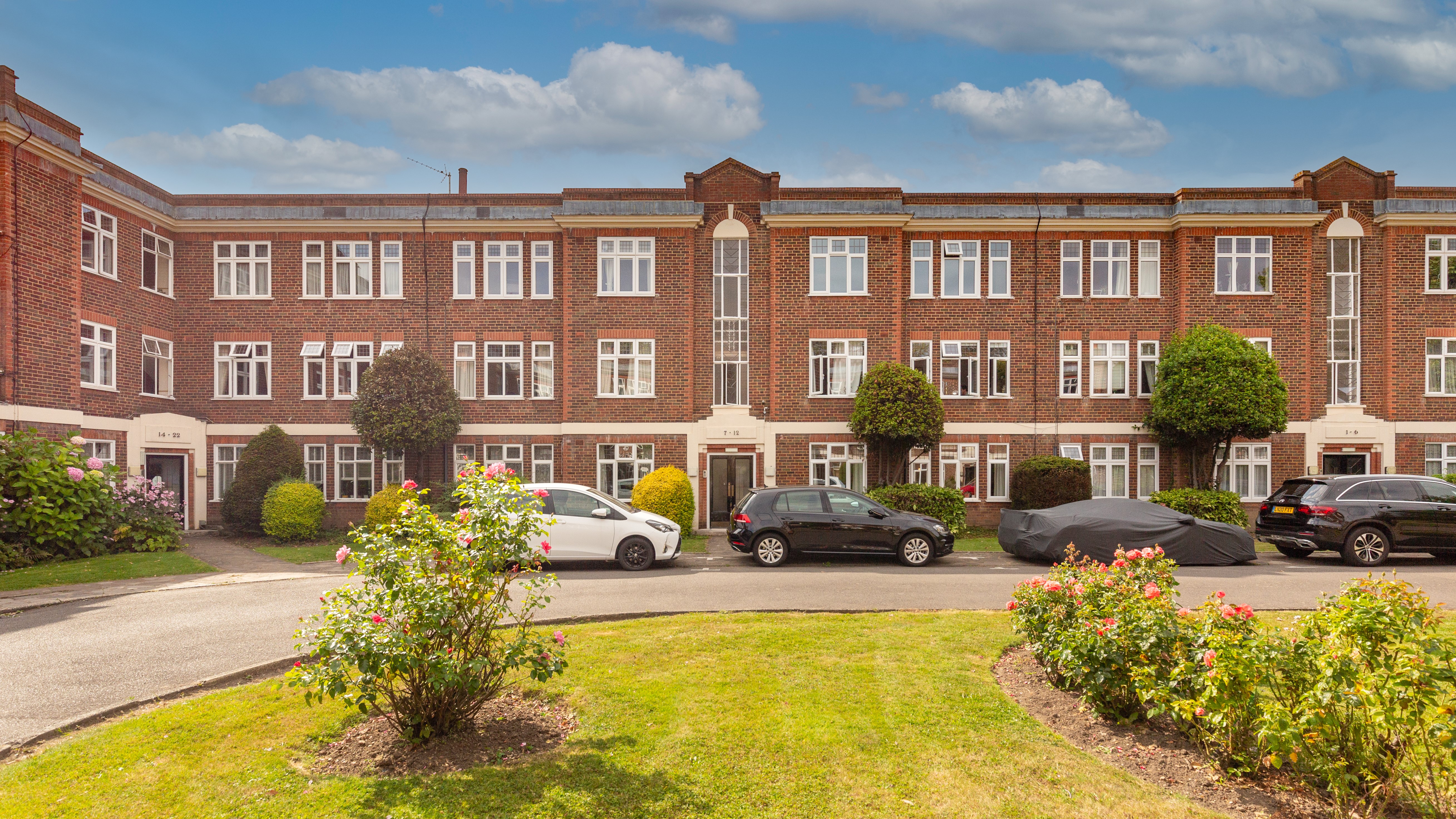 12 Hamilton Court, Hamilton Road, London, W5 2EJ