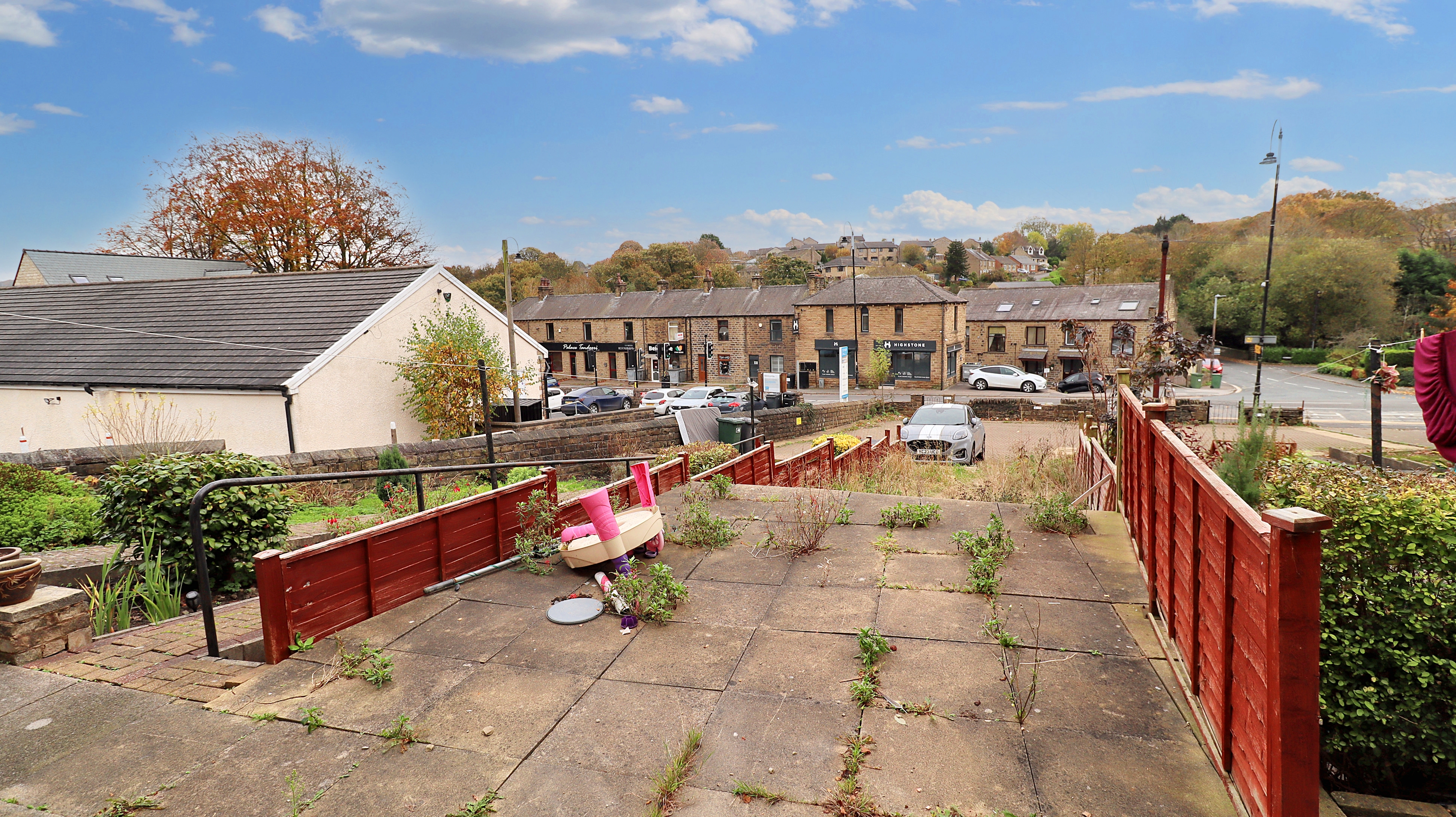 350 Wakefield Road, Denby Dale, Huddersfield, HD8 8RT