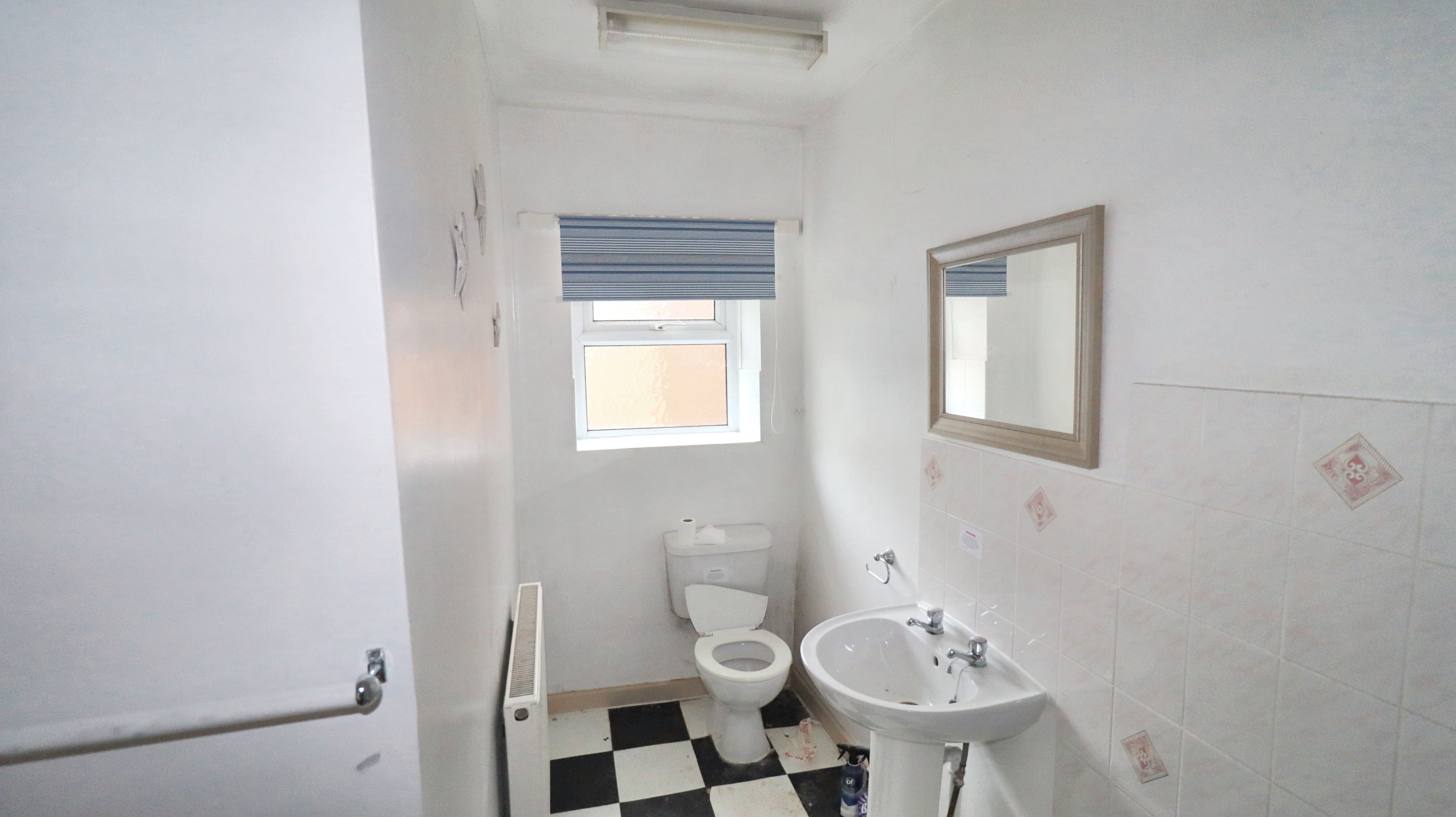 350 Wakefield Road, Denby Dale, Huddersfield, HD8 8RT