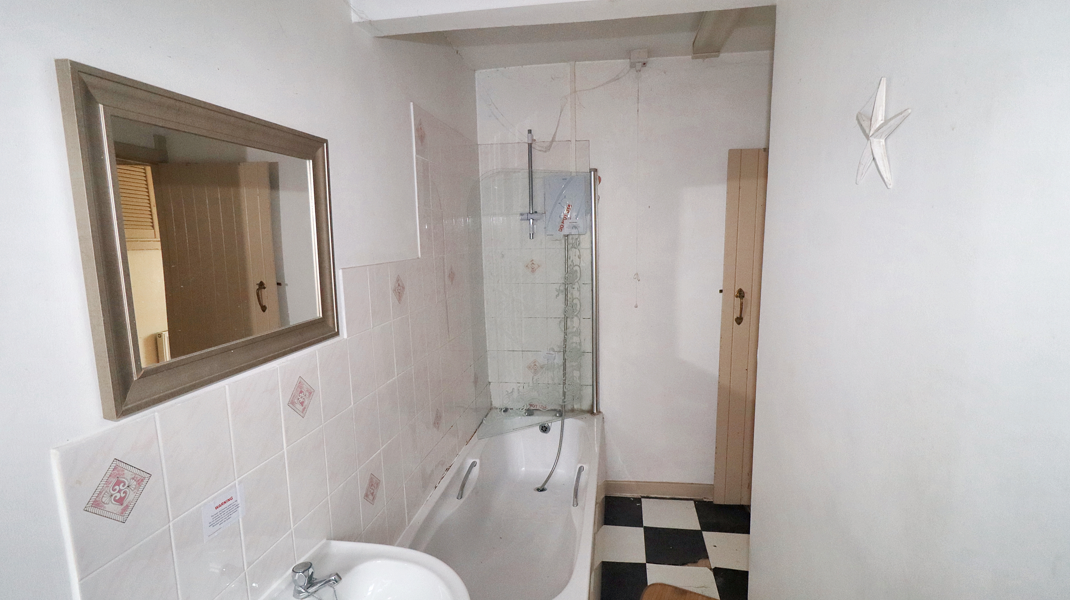 350 Wakefield Road, Denby Dale, Huddersfield, HD8 8RT