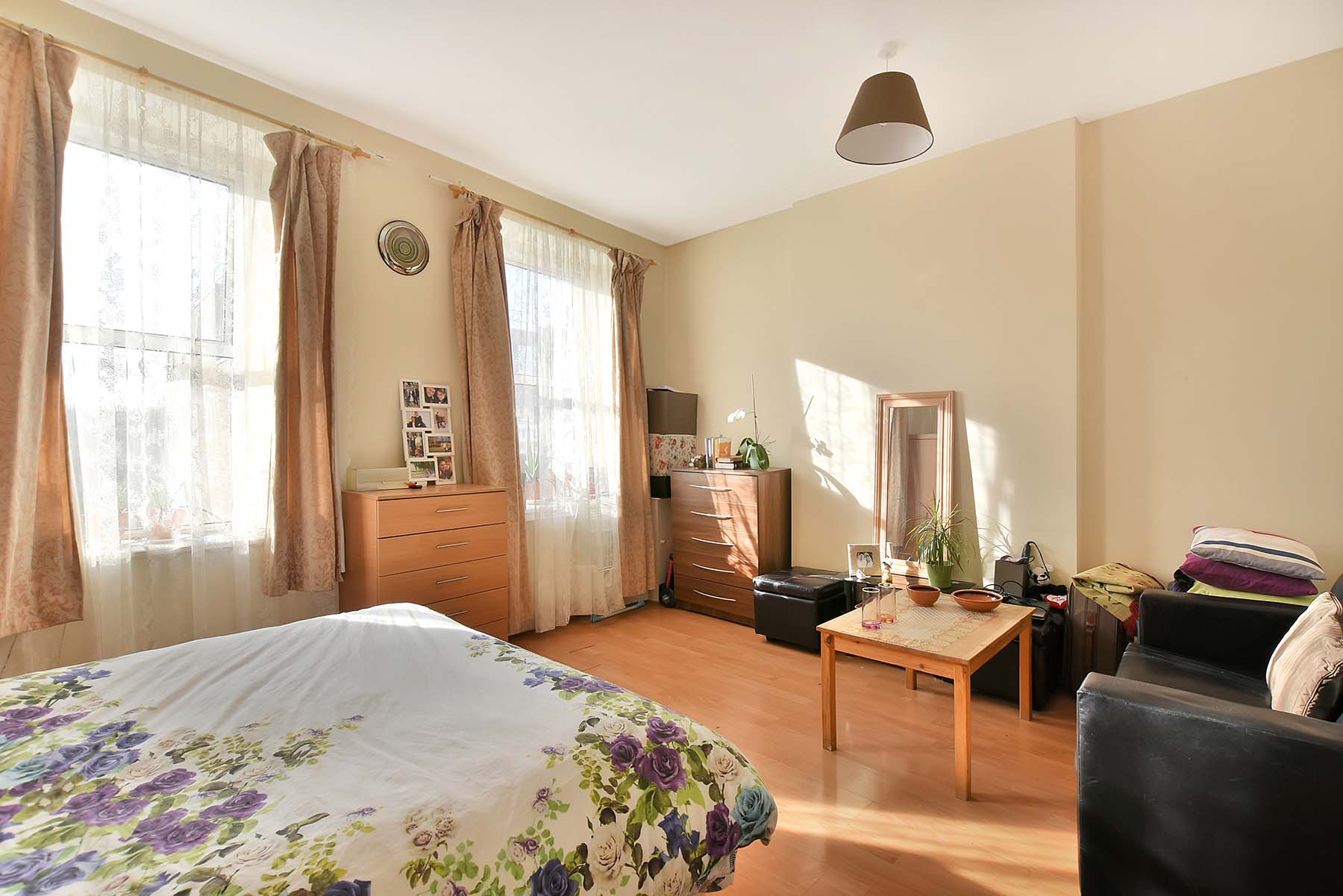 280 Kilburn High Road, London NW6 2BY