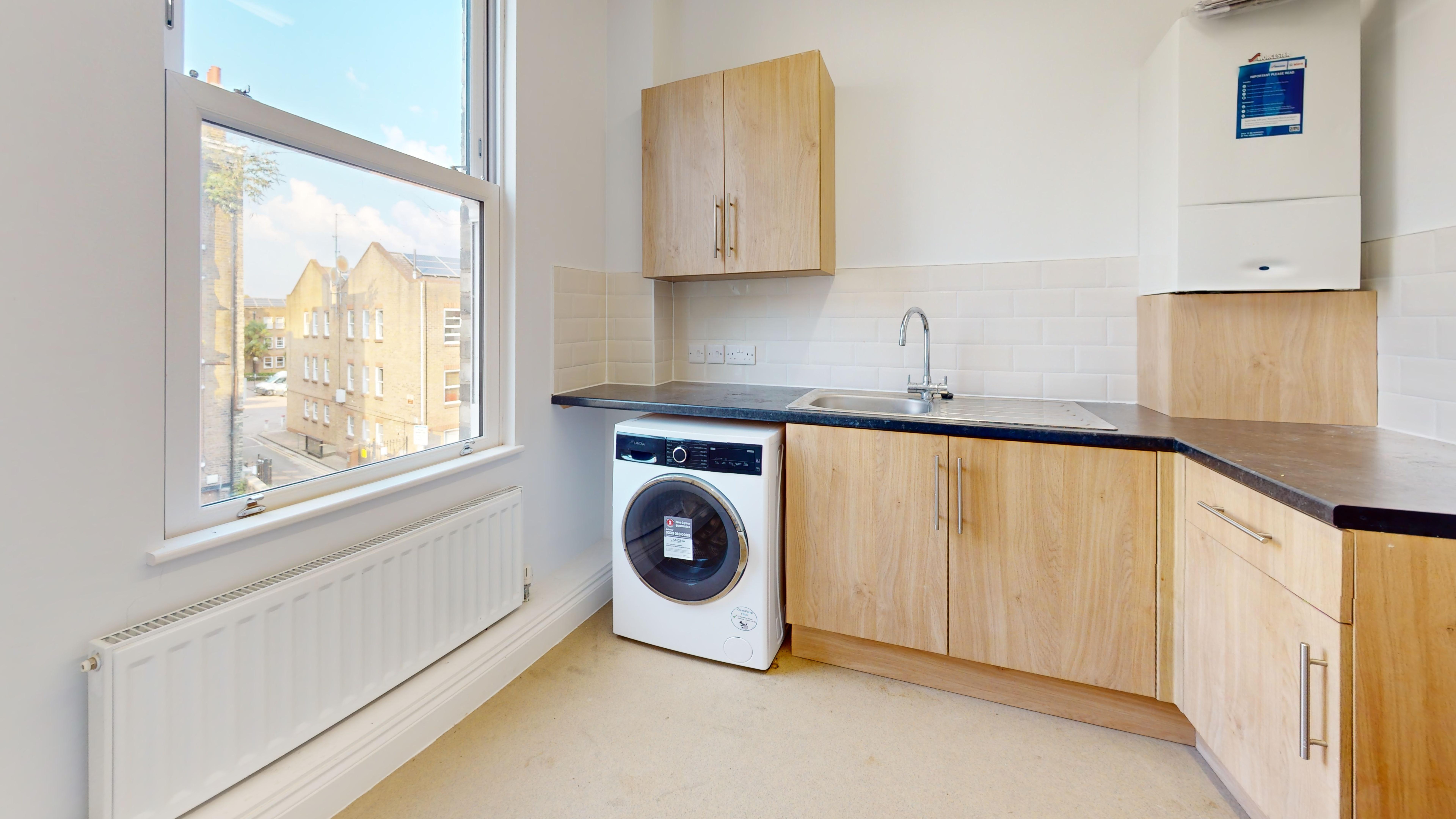 Flat B, 1 Wyndham Crescent, Tufnell Park, London, N19 5QJ