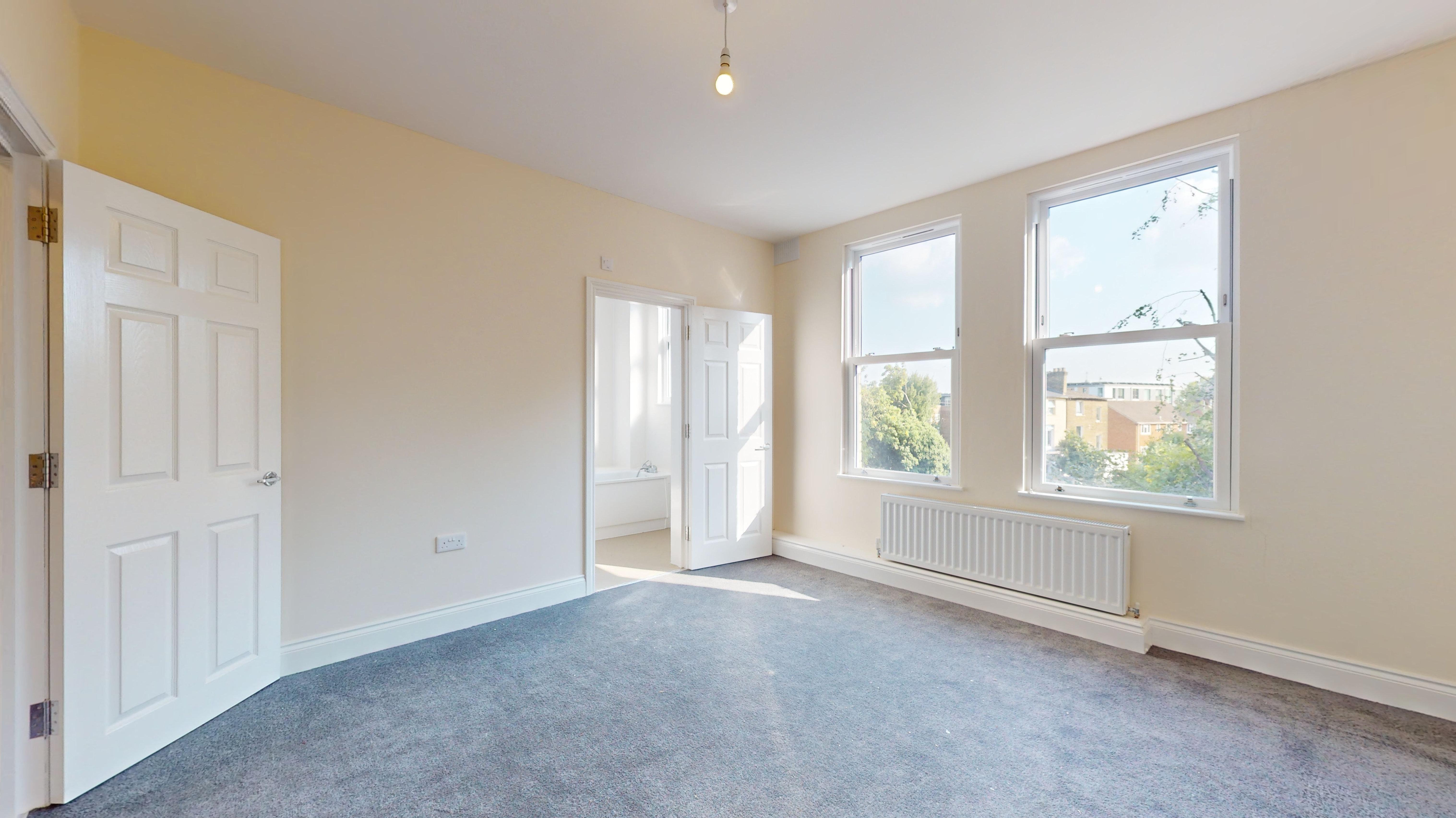 Flat B, 1 Wyndham Crescent, Tufnell Park, London, N19 5QJ