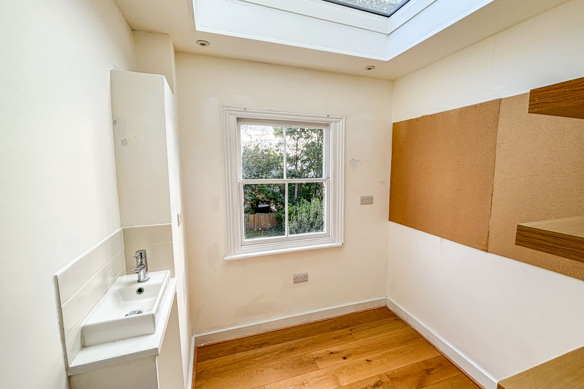 First Floor Room, 102 Christchurch Road, Tulse Hill, London, SW2 3DF