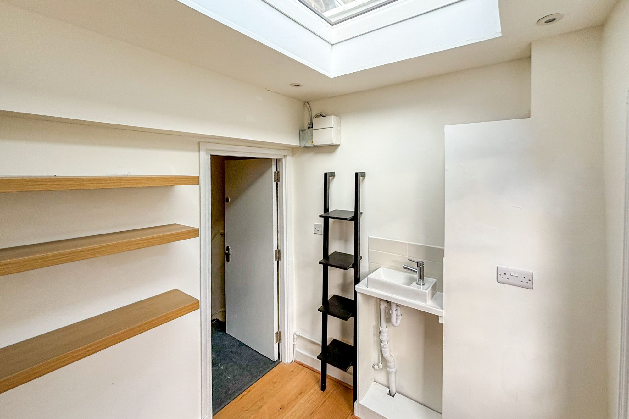 First Floor Room, 102 Christchurch Road, Tulse Hill, London, SW2 3DF