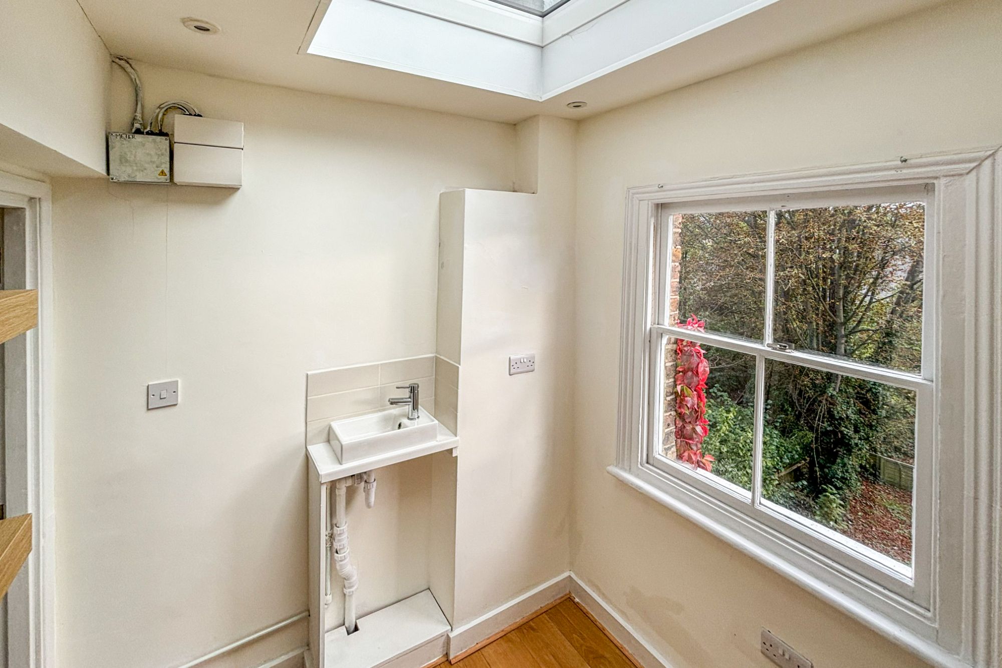 First Floor Room, 102 Christchurch Road, Tulse Hill, London, SW2 3DF