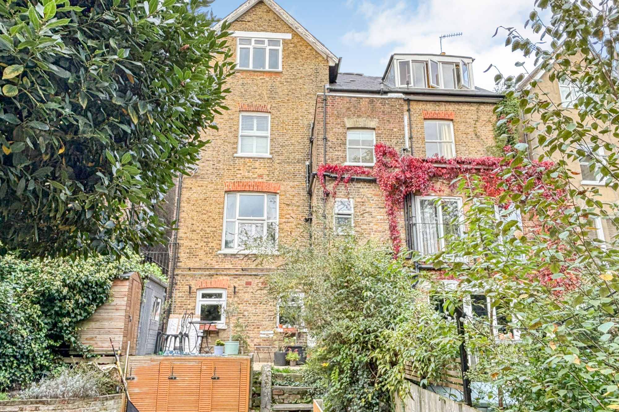 First Floor Room, 102 Christchurch Road, Tulse Hill, London, SW2 3DF