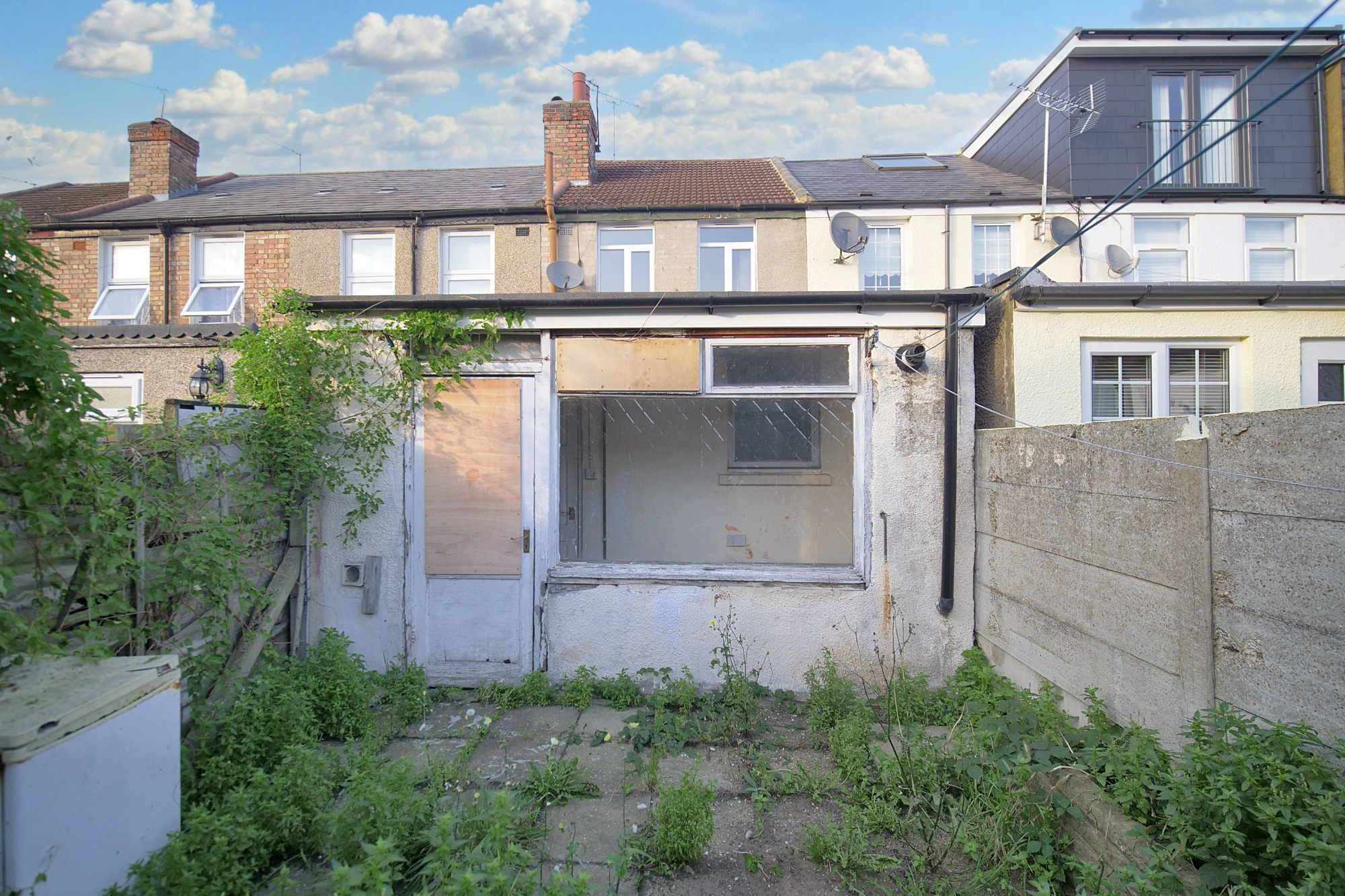 36 Tree Road, Newham, London, E16 3DZ