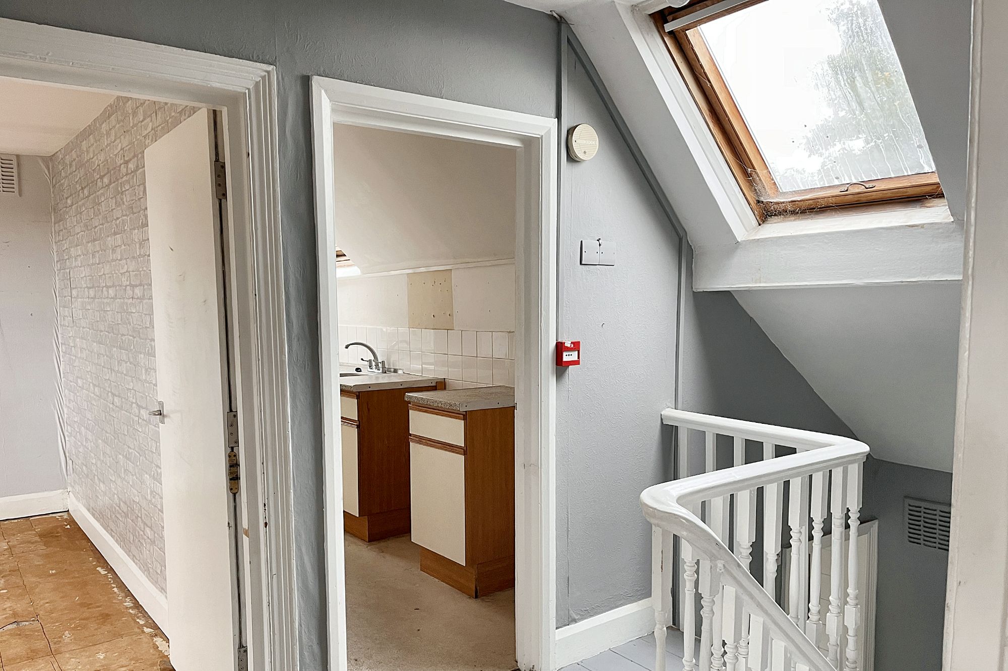 76 Endlesham Road, Balham, London SW12 8JL