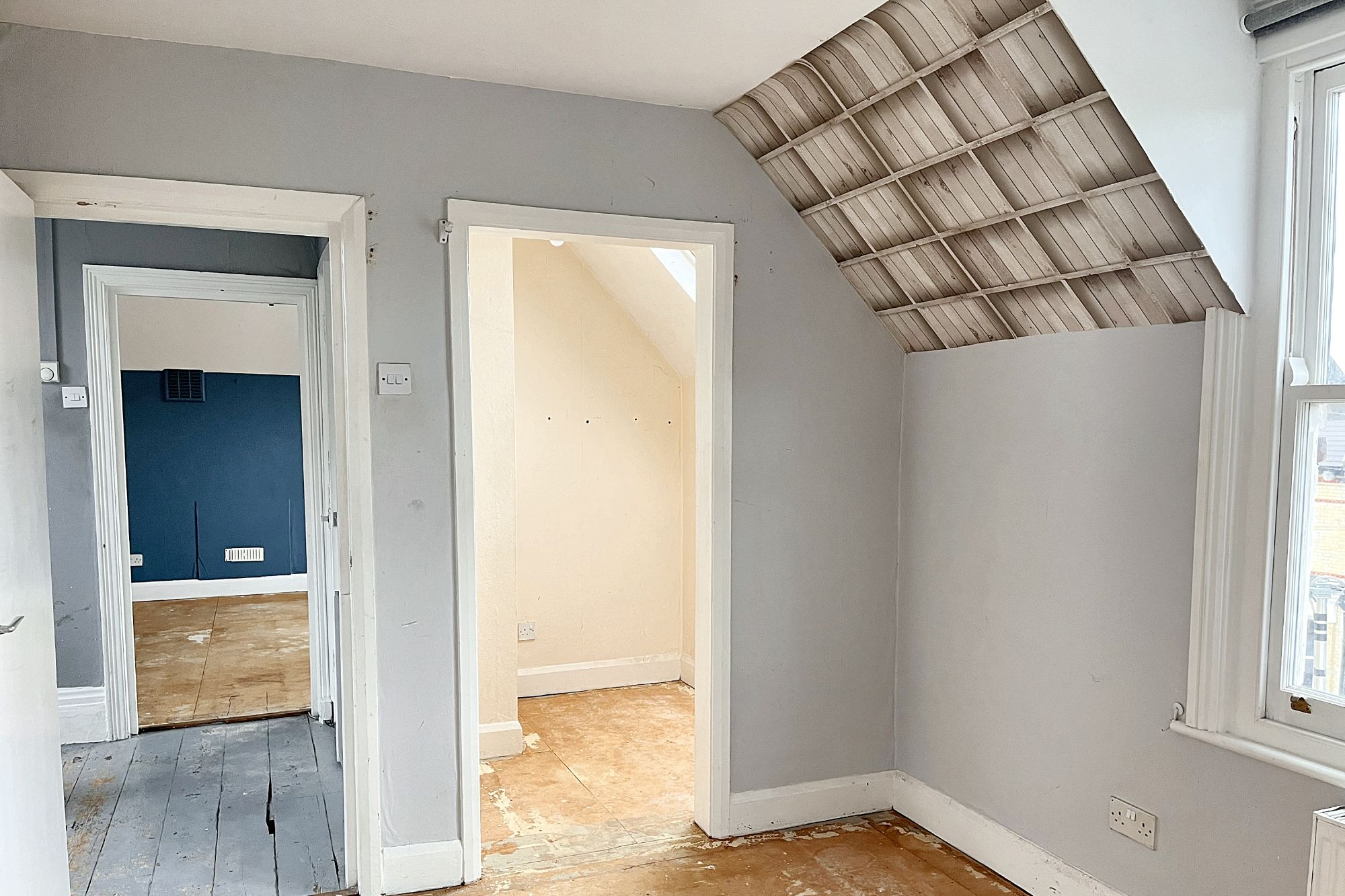 76 Endlesham Road, Balham, London SW12 8JL