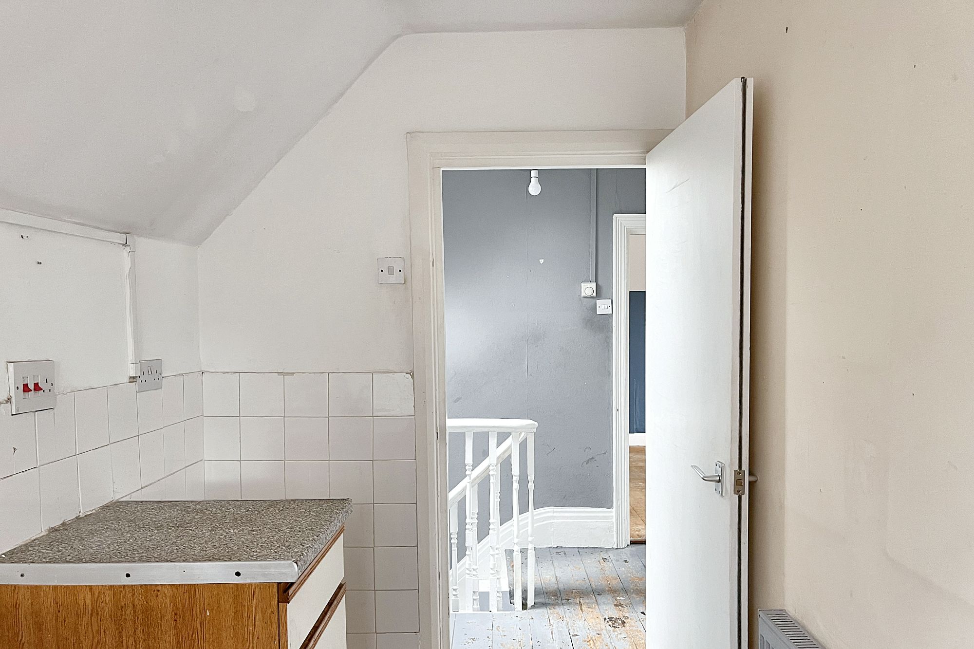 76 Endlesham Road, Balham, London SW12 8JL