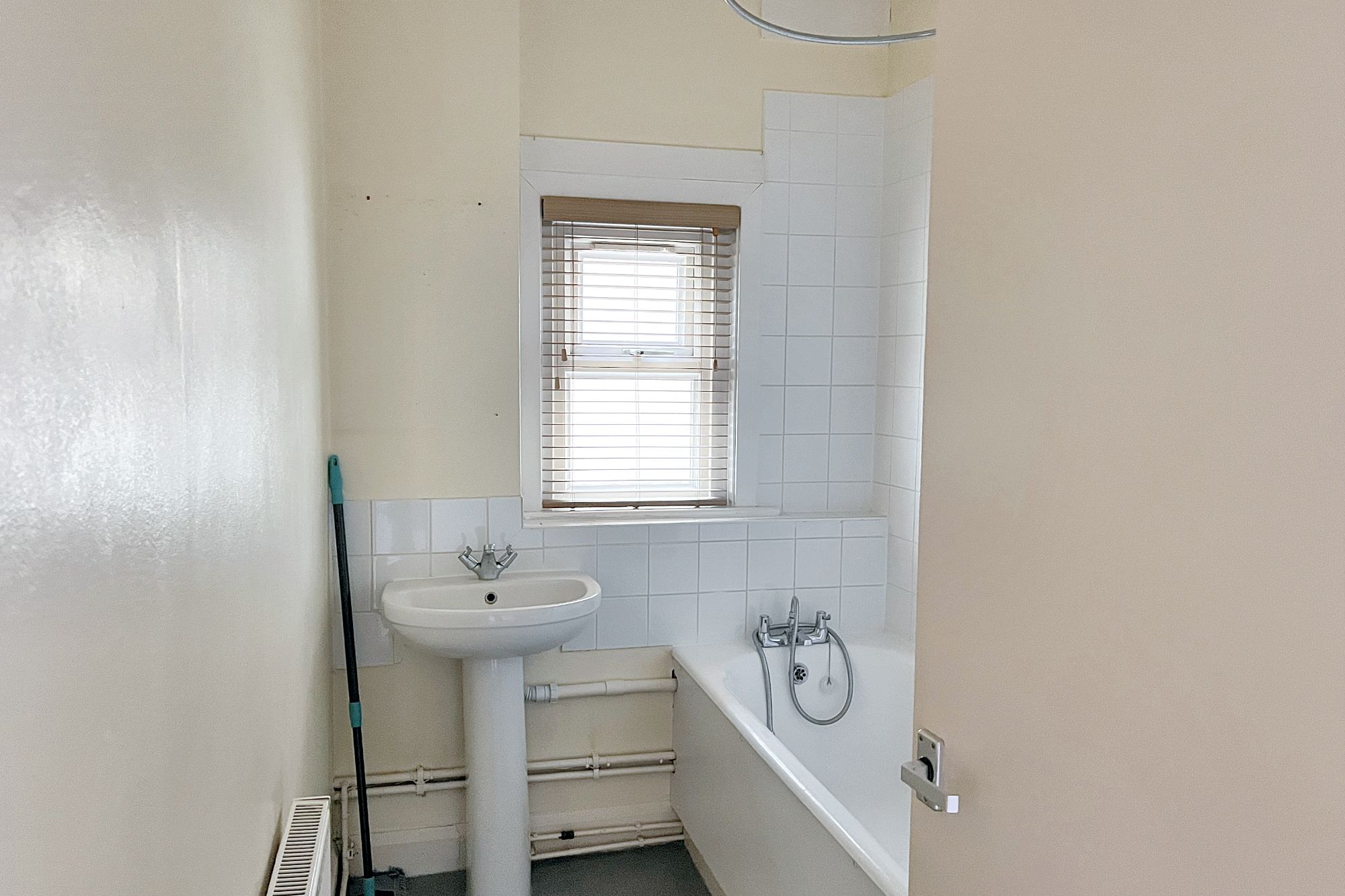 76 Endlesham Road, Balham, London SW12 8JL