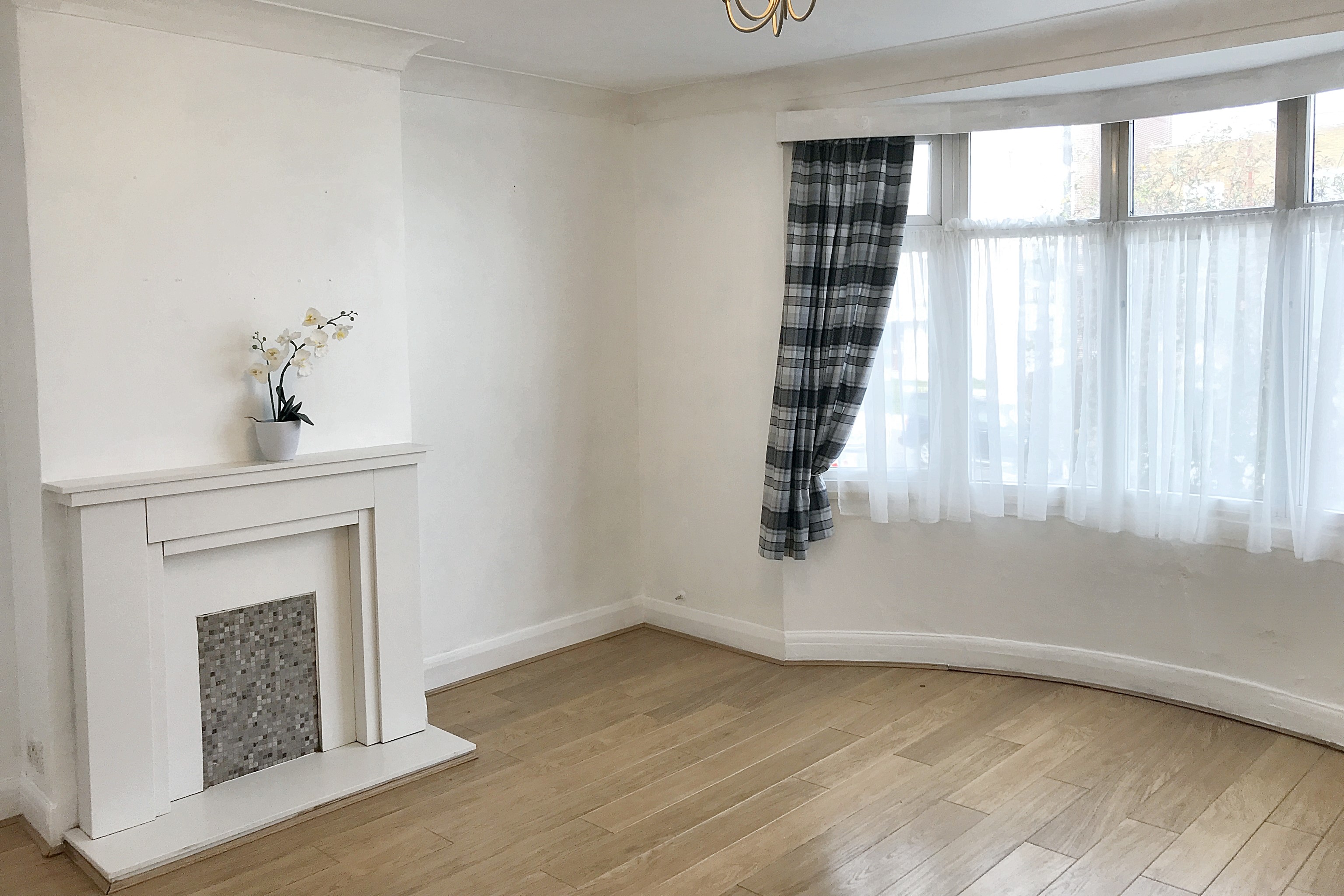 1432a London Road, Leigh On Sea, Essex, SS9 2UL
