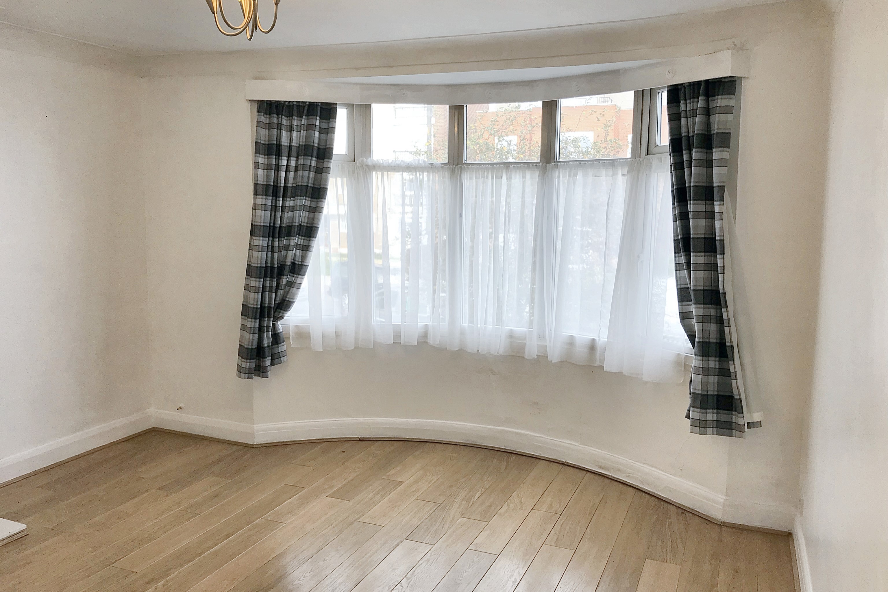 1432a London Road, Leigh On Sea, Essex, SS9 2UL