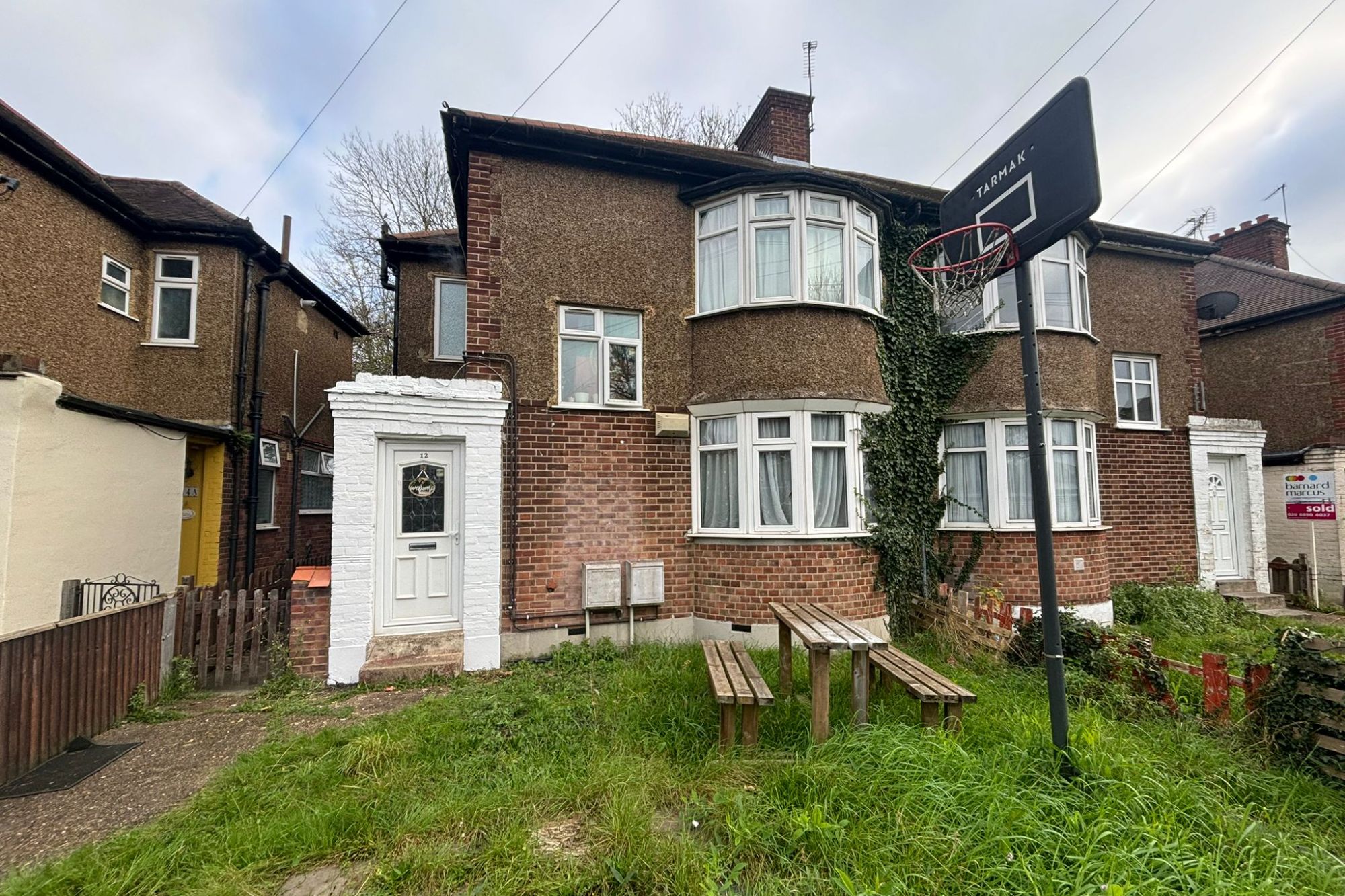 12 River Gardens, Feltham, TW14 0RE