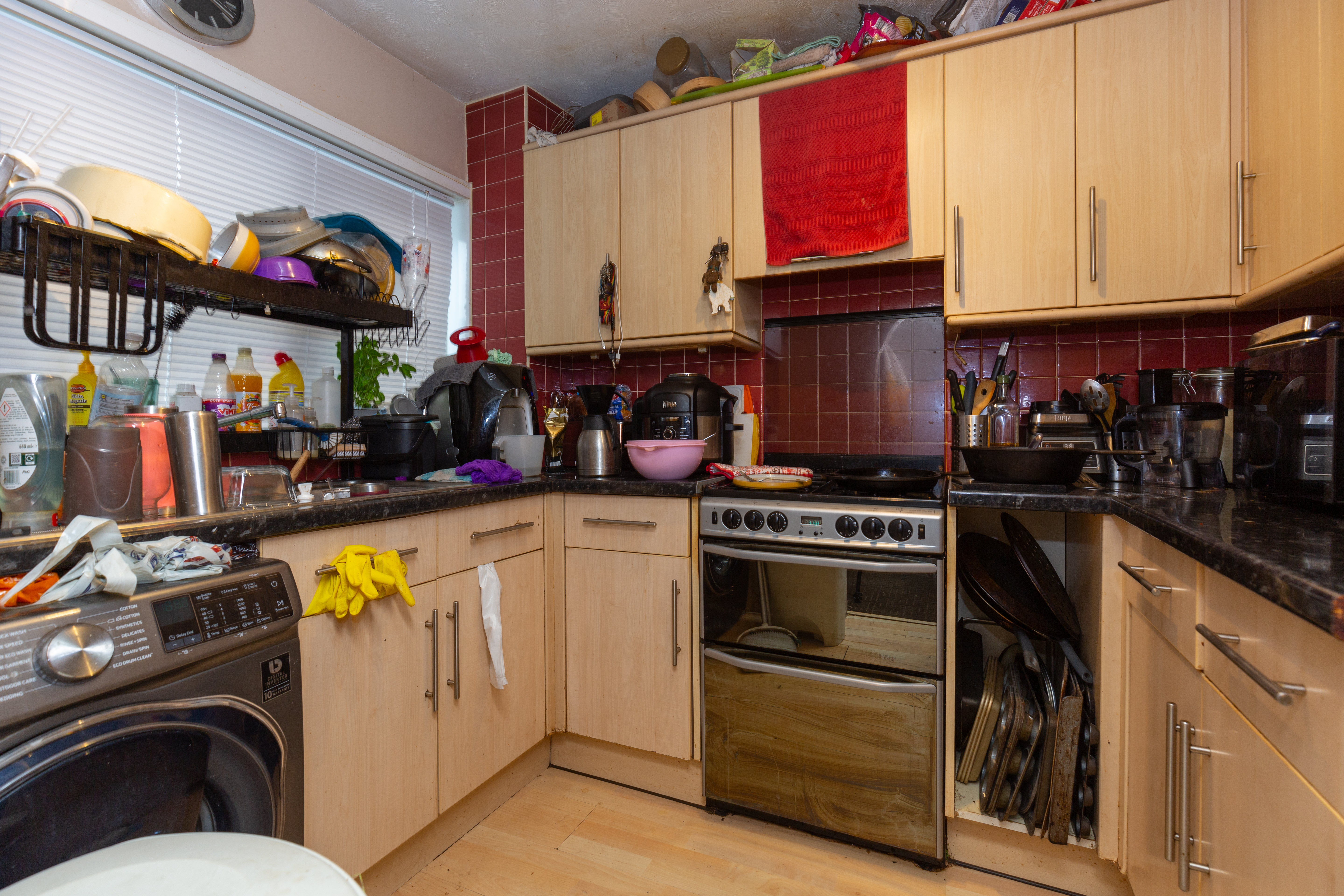 216 Pollards Oak Road, Hurst Green, Oxted, RH8 0JP