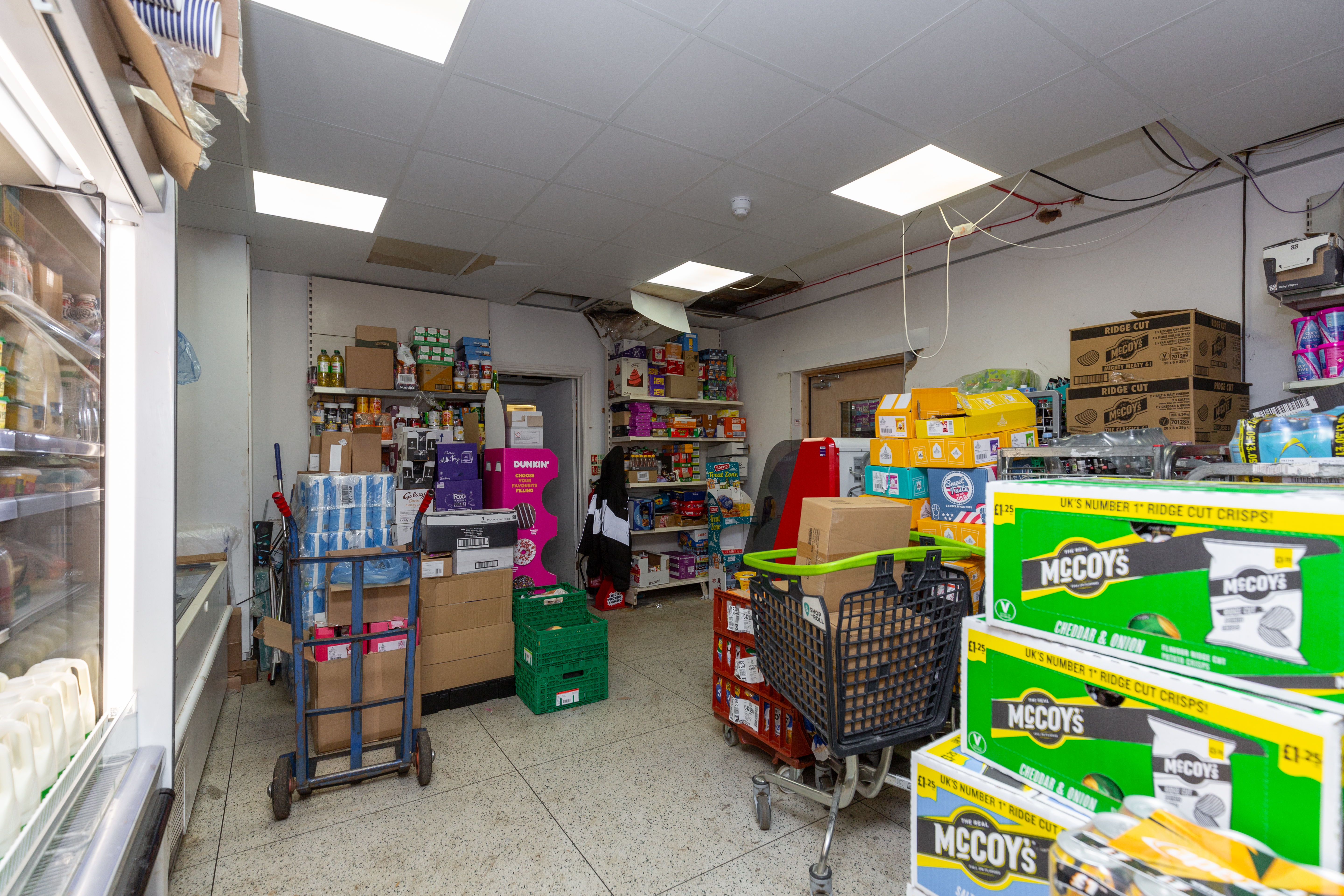 216 Pollards Oak Road, Hurst Green, Oxted, RH8 0JP