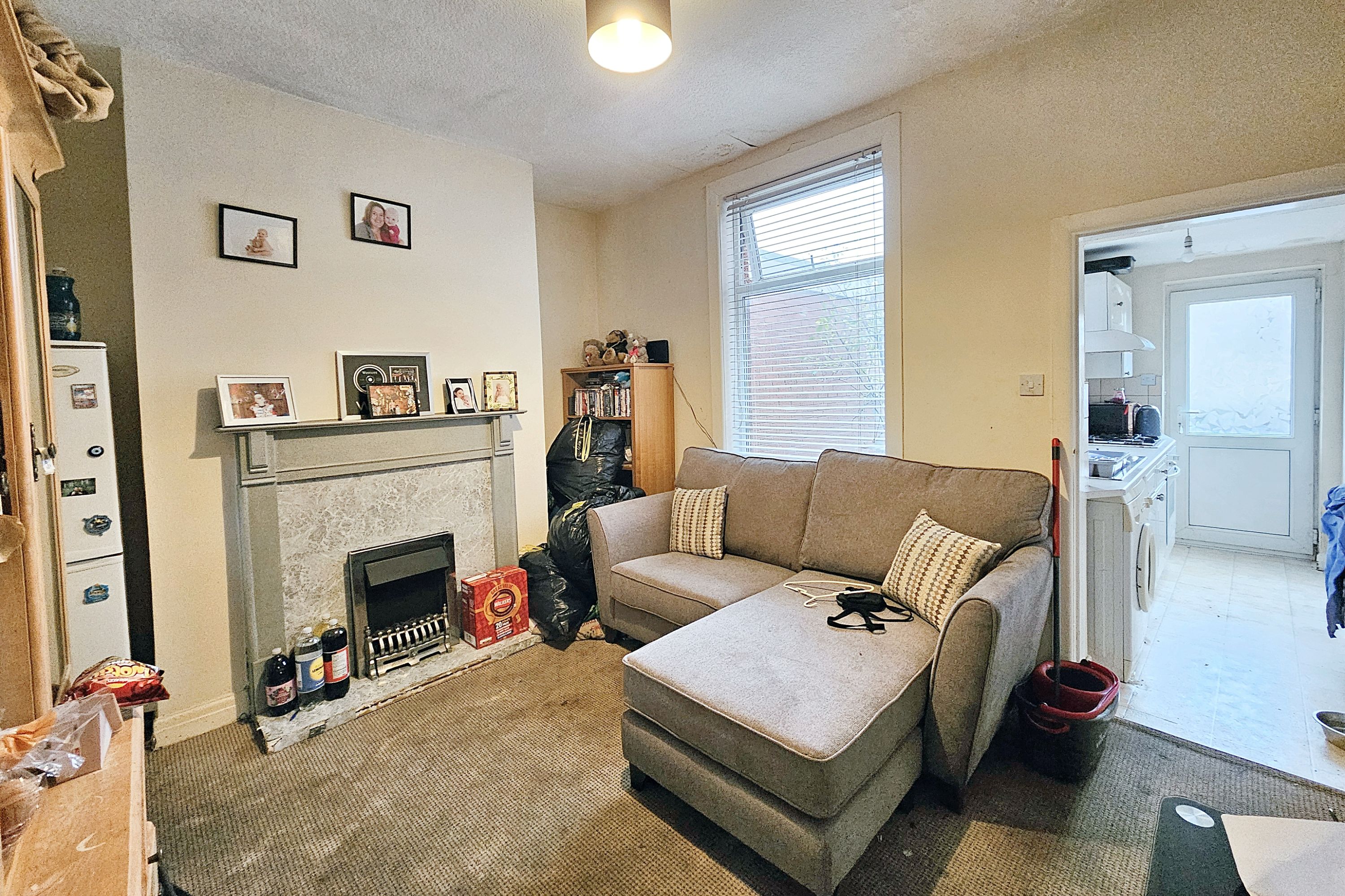 8 Kirby Road, Blackburn, Lancashire, BB2 4HW