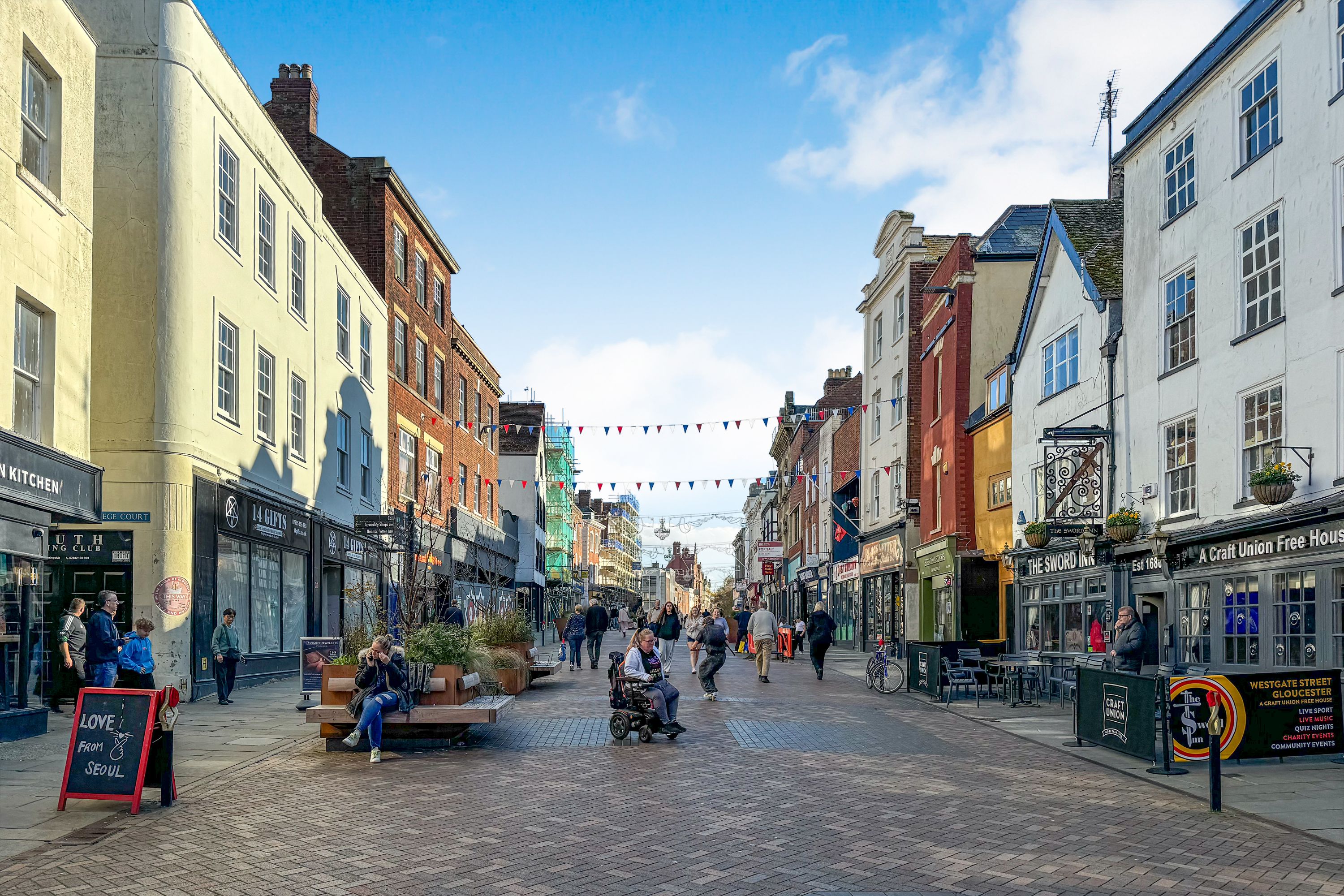38/40 Westgate and 4-5a College Court, Gloucester, Gloucestershire GL1 2NG