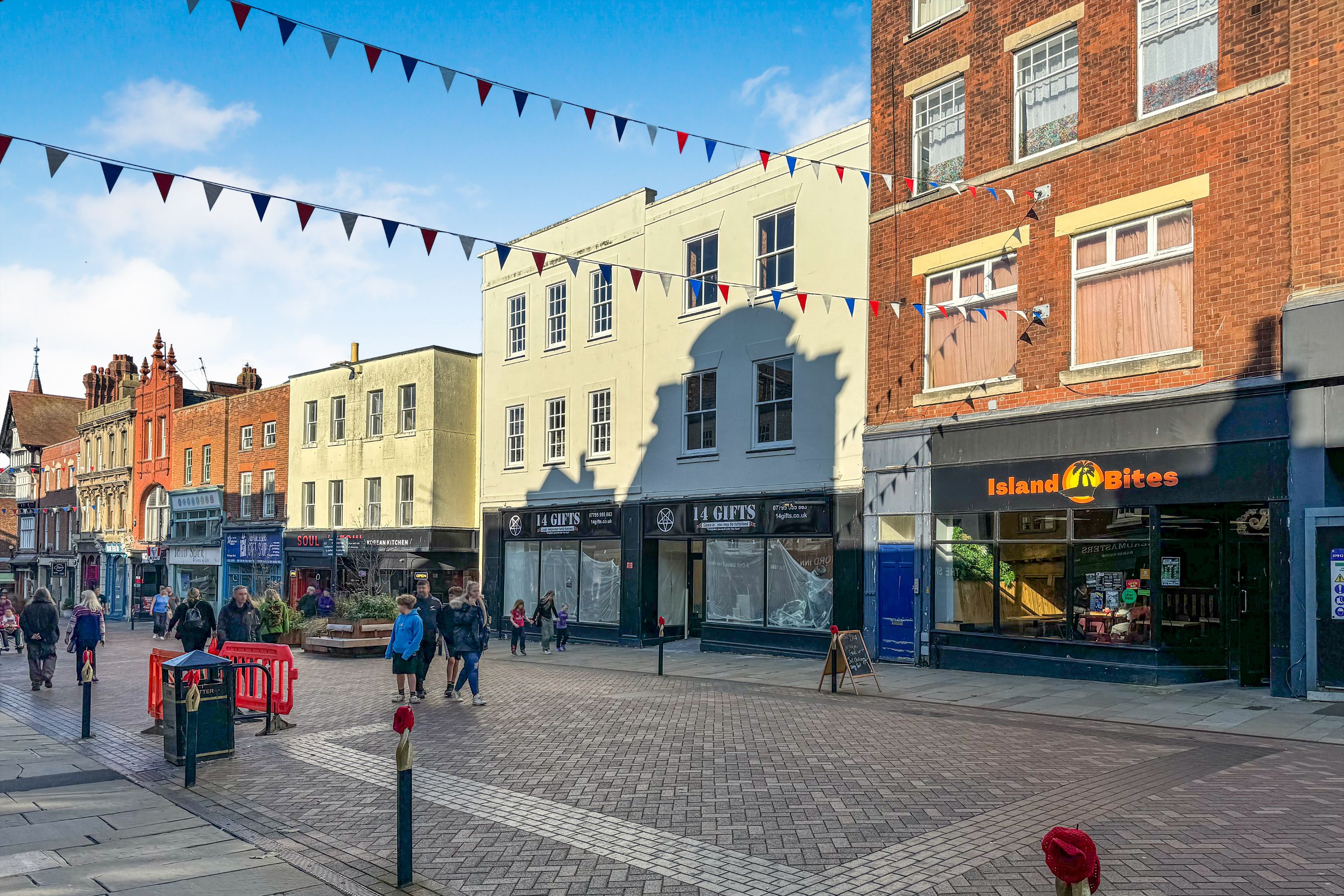 38/40 Westgate and 4-5a College Court, Gloucester, Gloucestershire GL1 2NG