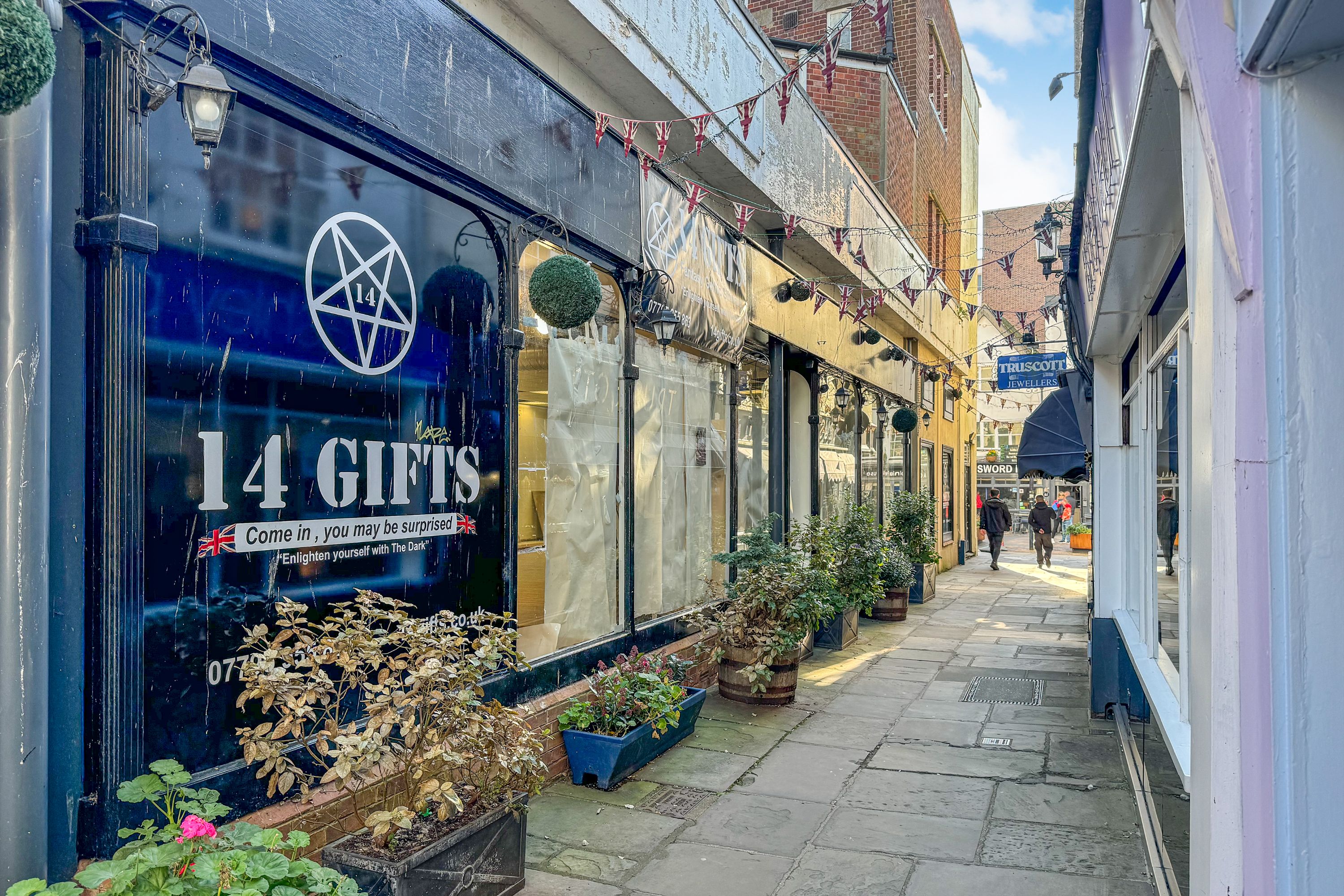 38/40 Westgate and 4-5a College Court, Gloucester, Gloucestershire GL1 2NG