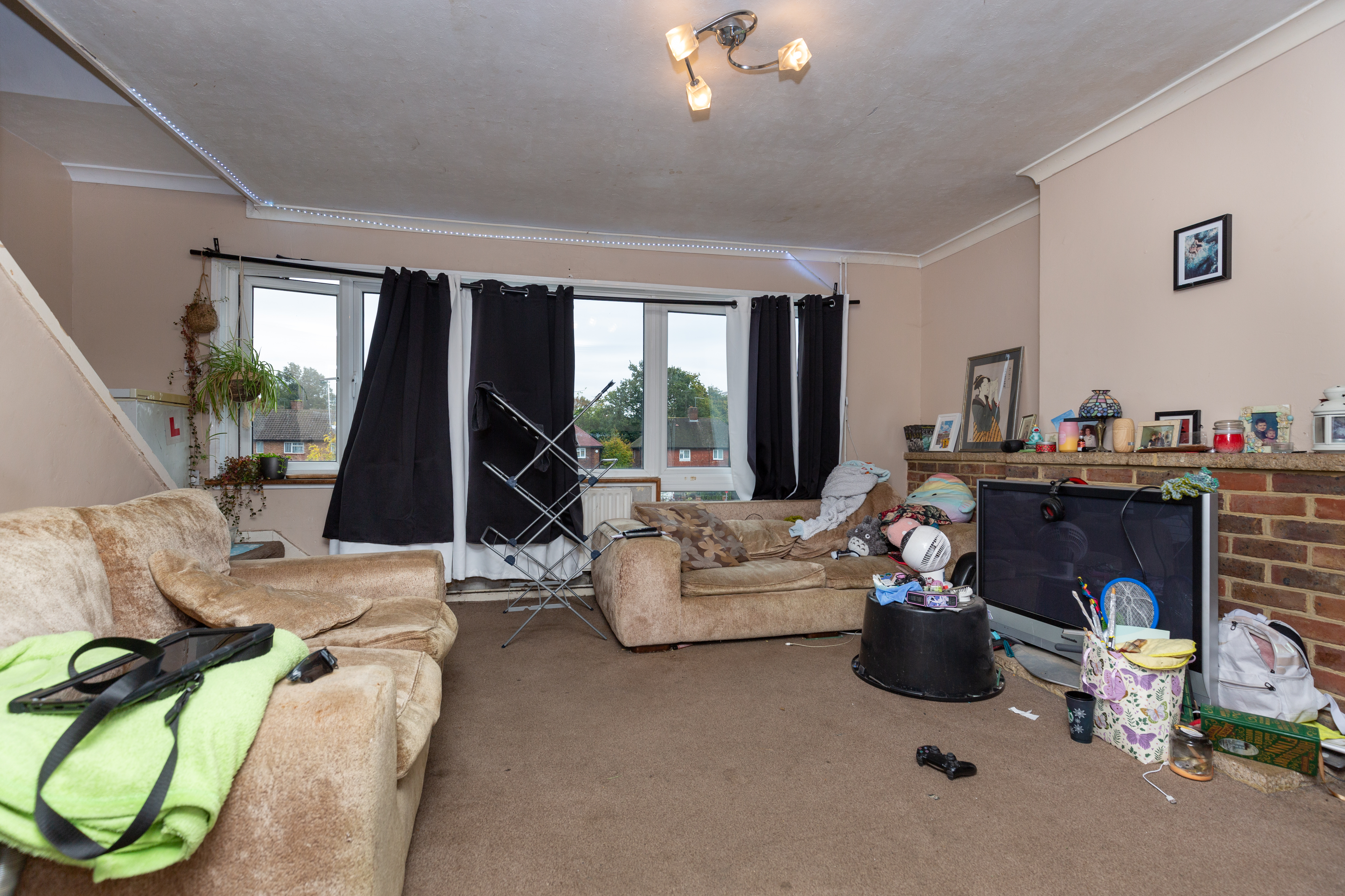 216 Pollards Oak Road, Hurst Green, Oxted, RH8 0JP