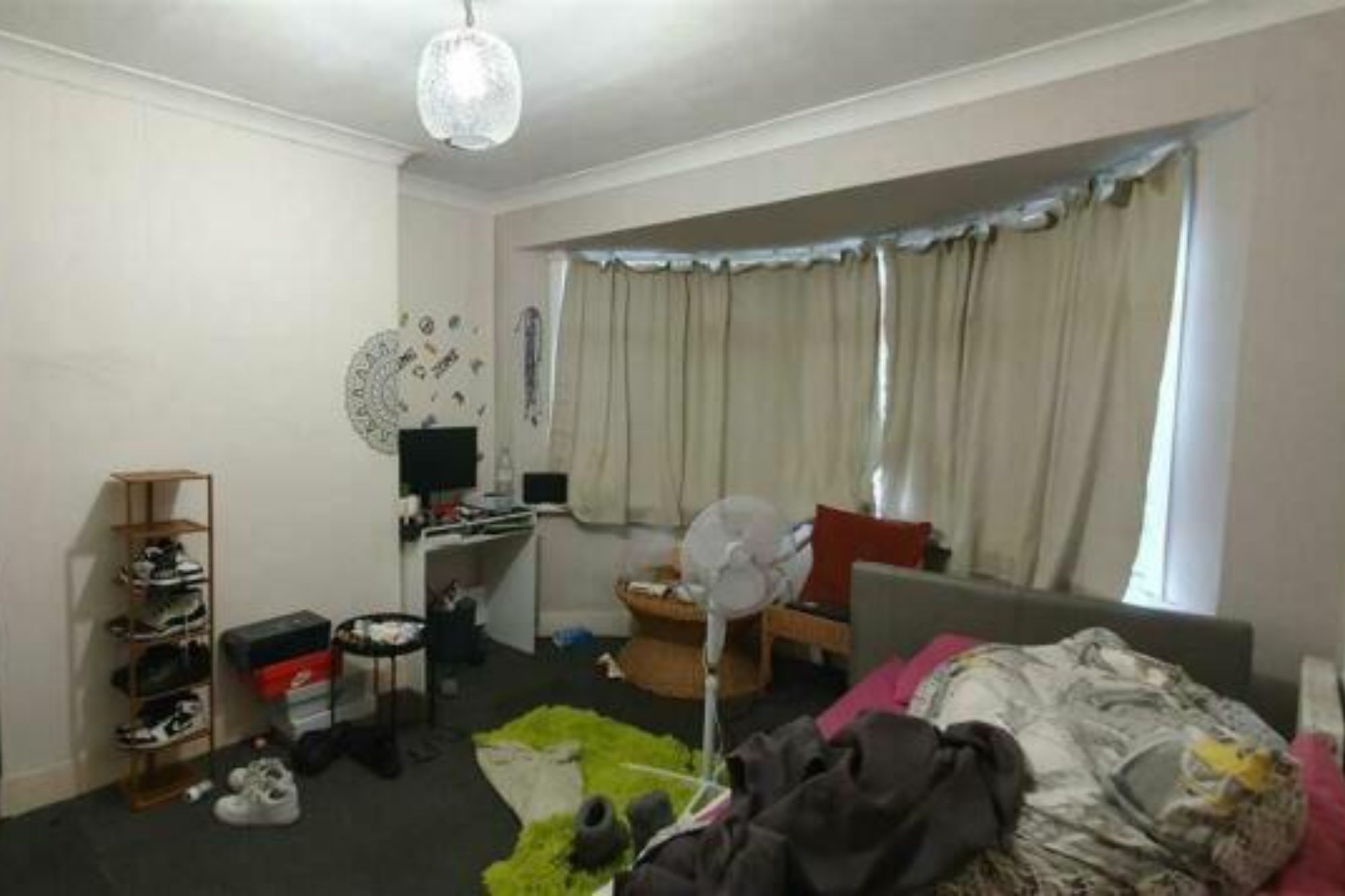 12 River Gardens, Feltham, TW14 0RE