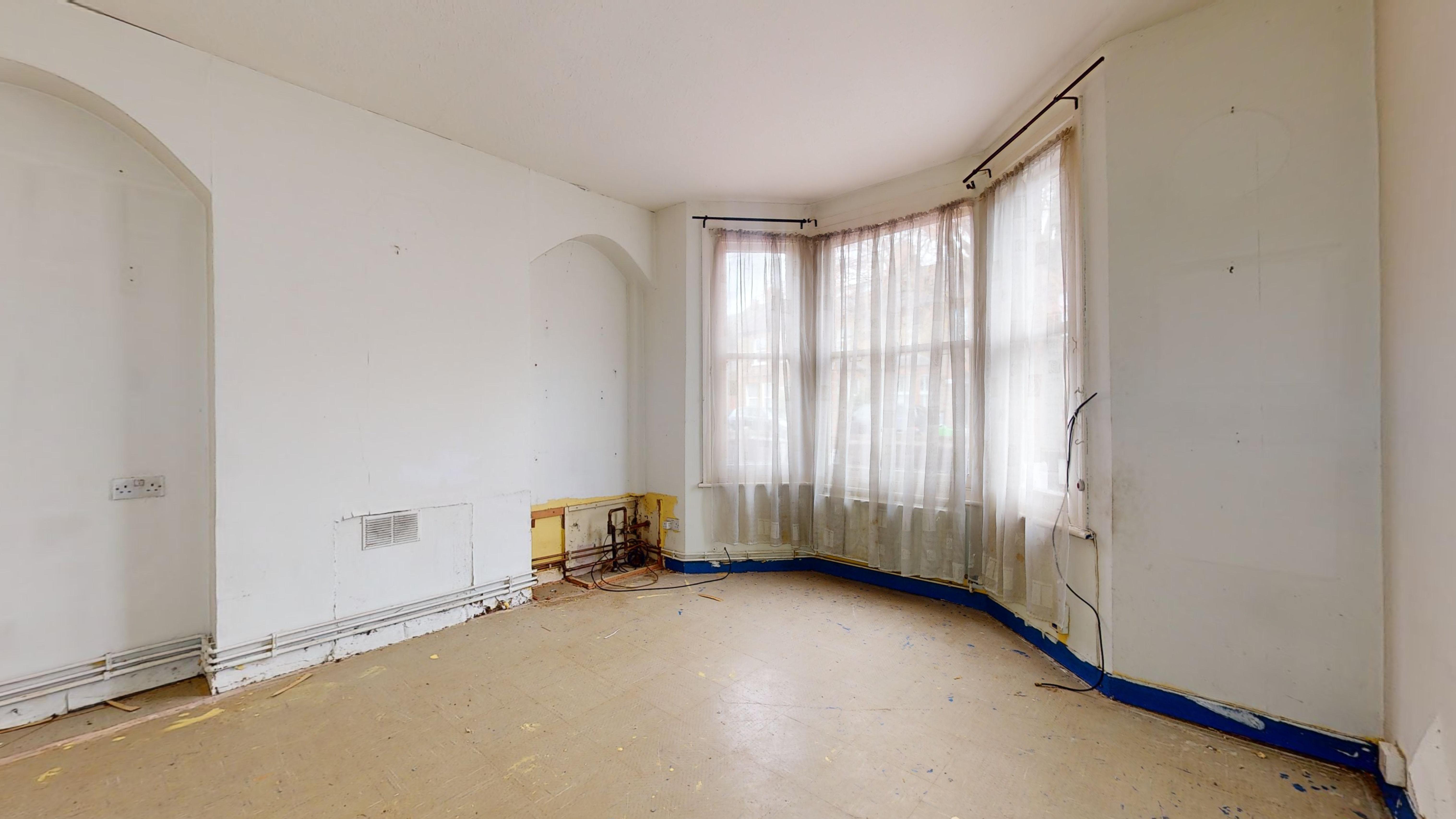 Ground Floor Flat, 8 Wycliffe Road, Wimbledon, London, SW19 1ER