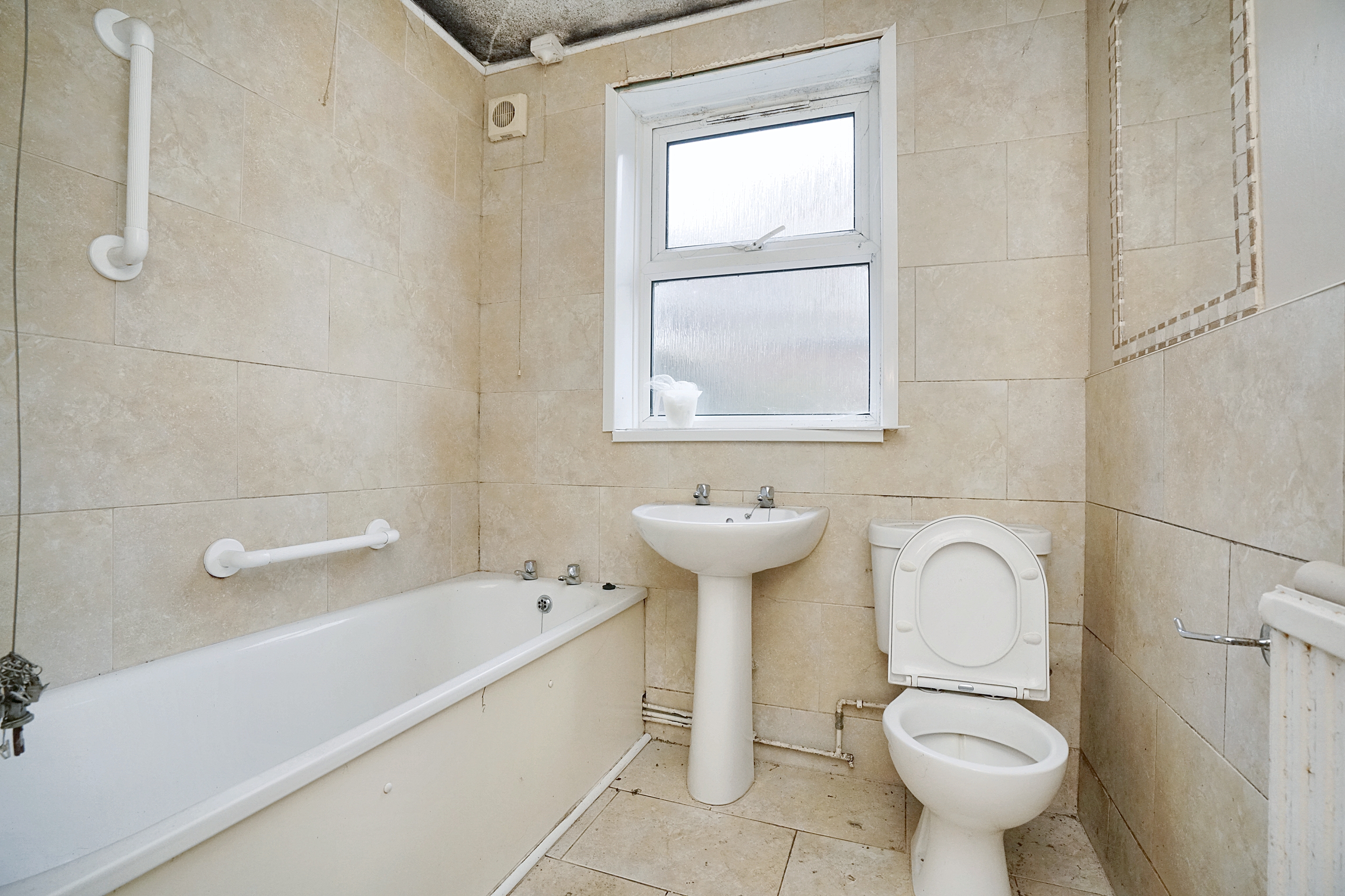 24 Lothair Road, Leicester LE2 7QB