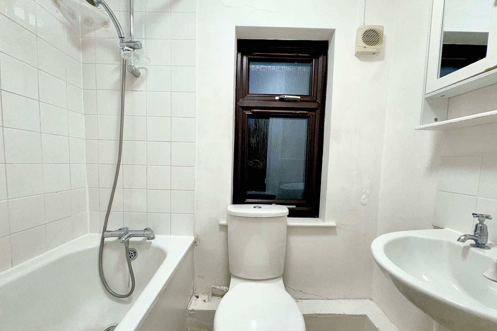 160 Lincoln Road, Peterborough, Cambridgeshire PE1 2NR