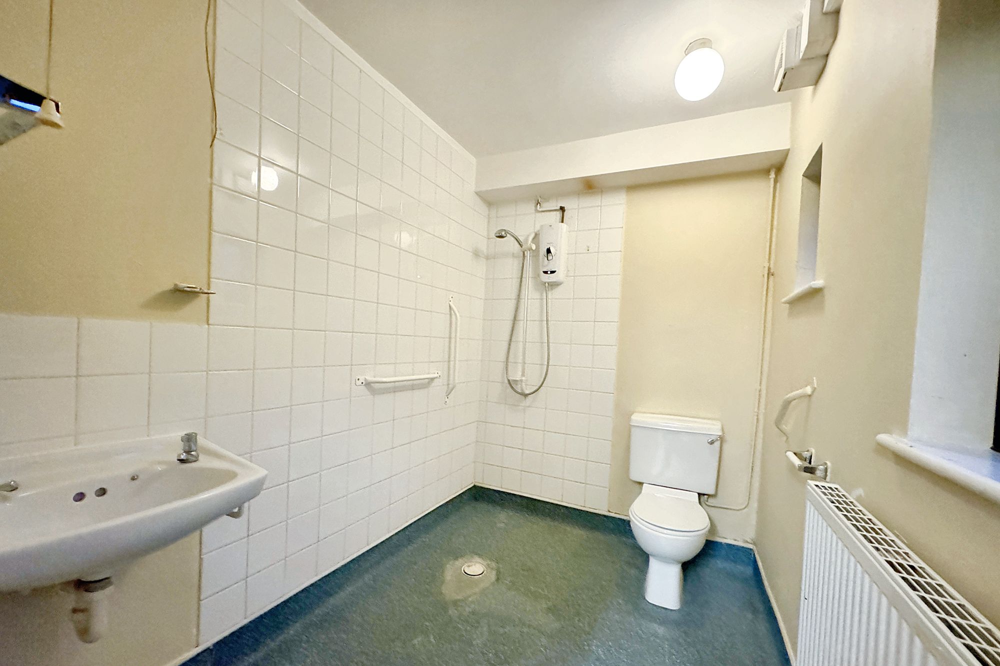 160 Lincoln Road, Peterborough, Cambridgeshire PE1 2NR