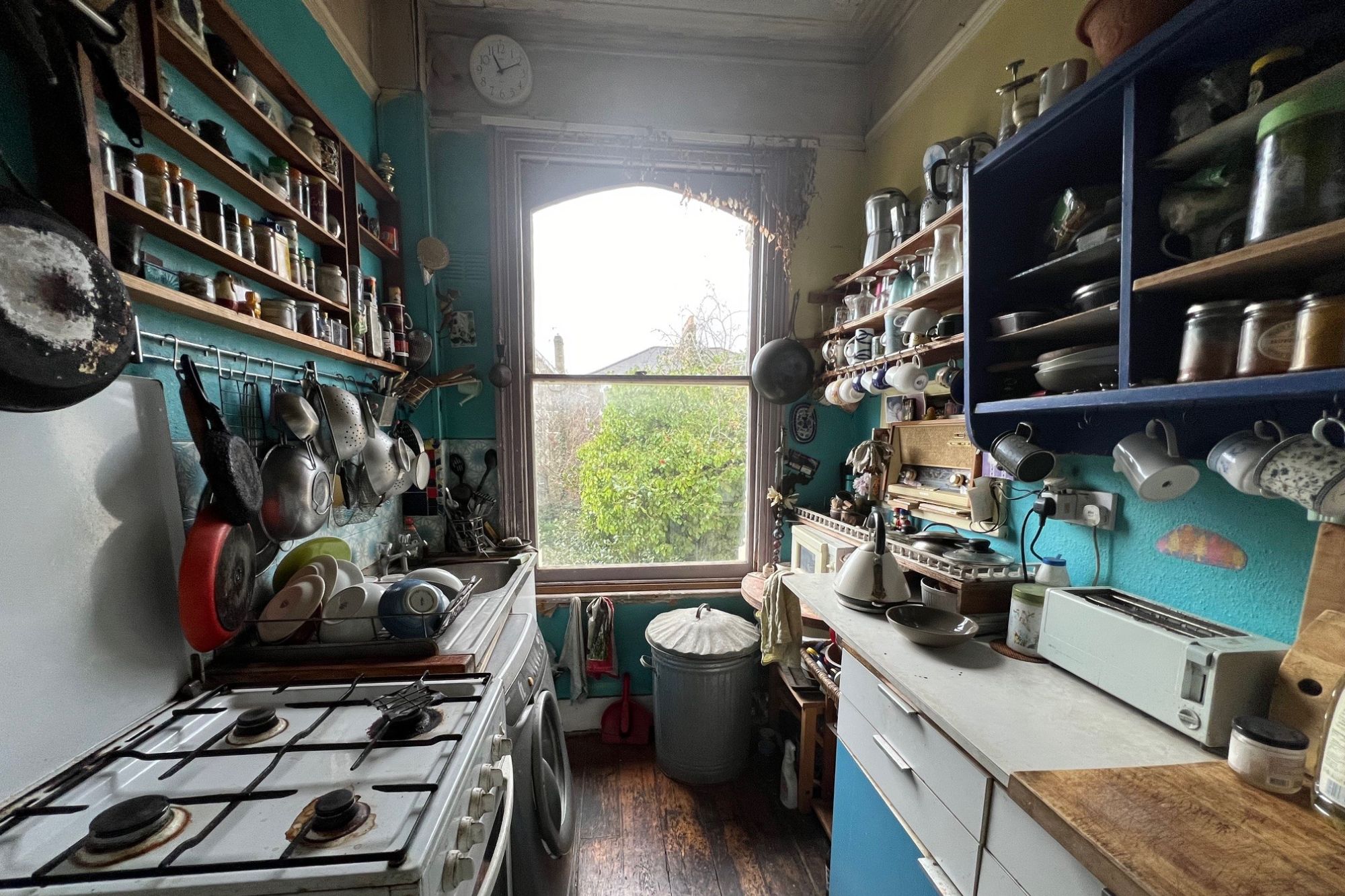 Flat D, 102 Breakspears Road, Brockley, London, SE4 1UD