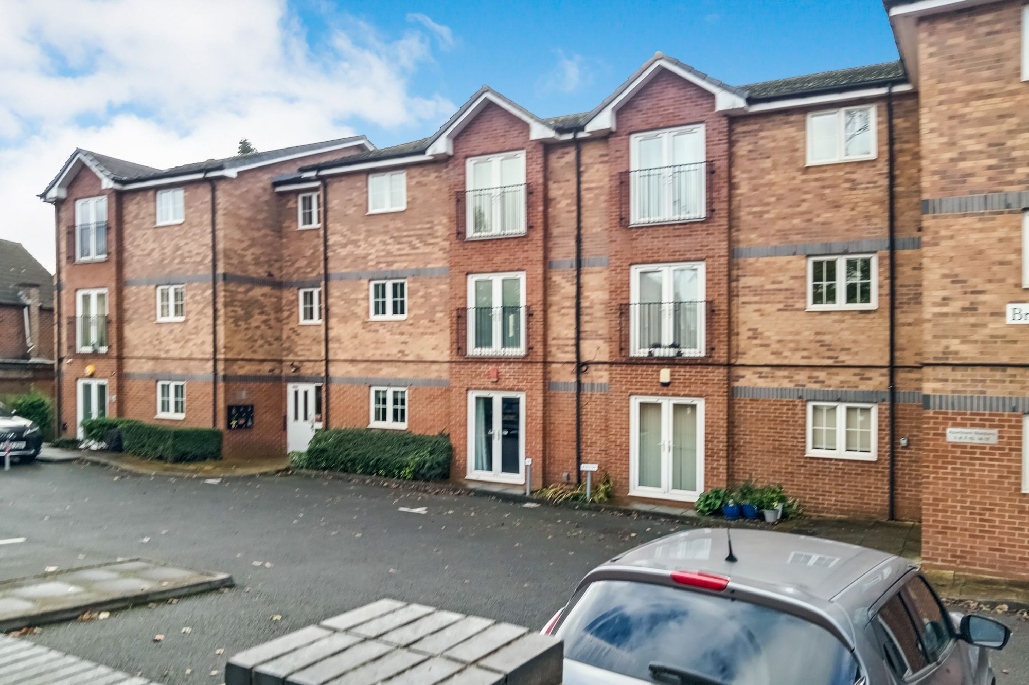 Flat 15, Bracknell Court, 4 Lady Bracknell Mews, Birmingham, B31 2FD