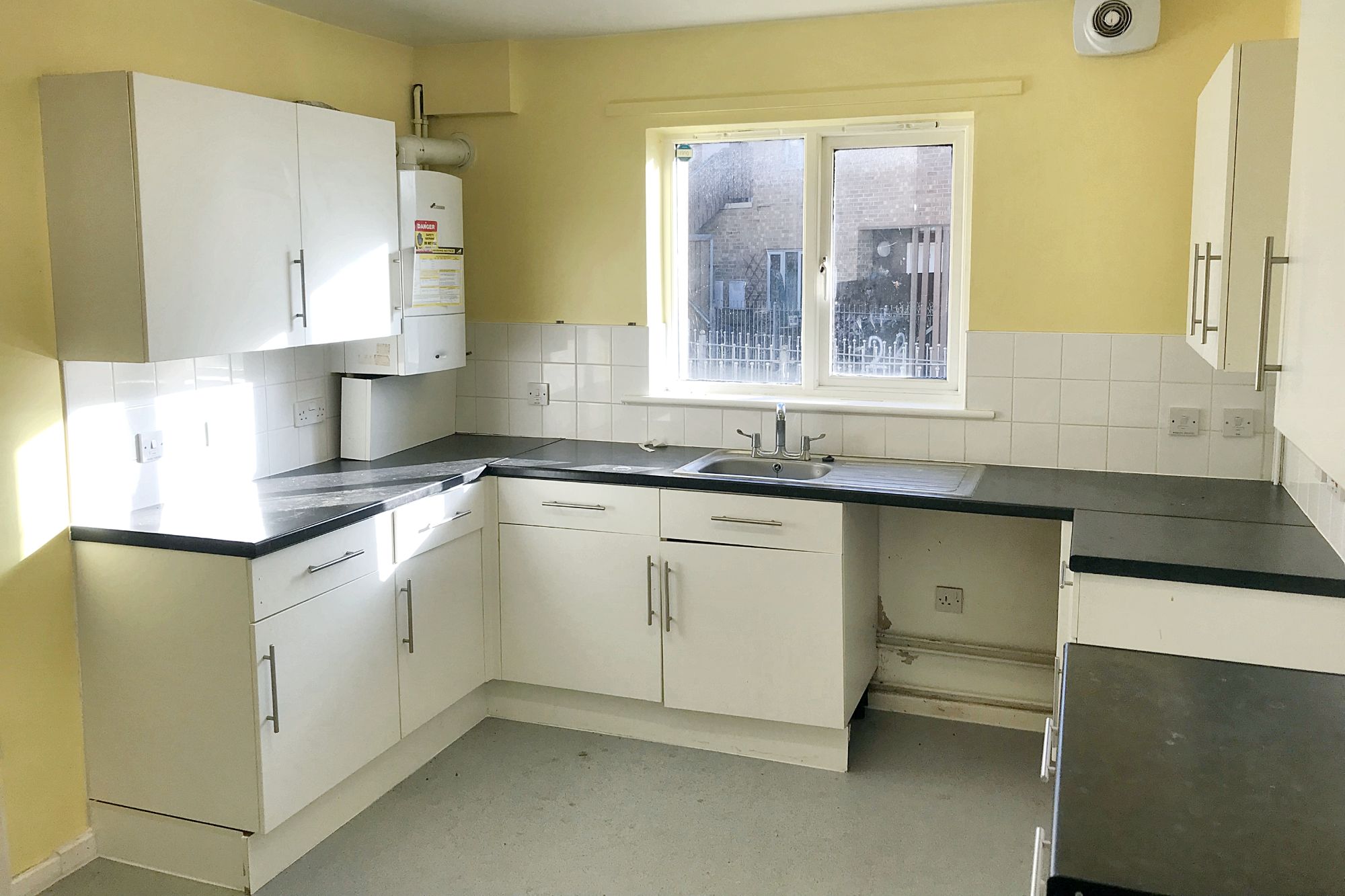 10 Broxburn Court, Broxburn Drive, South Ockenden, RM15 5PD