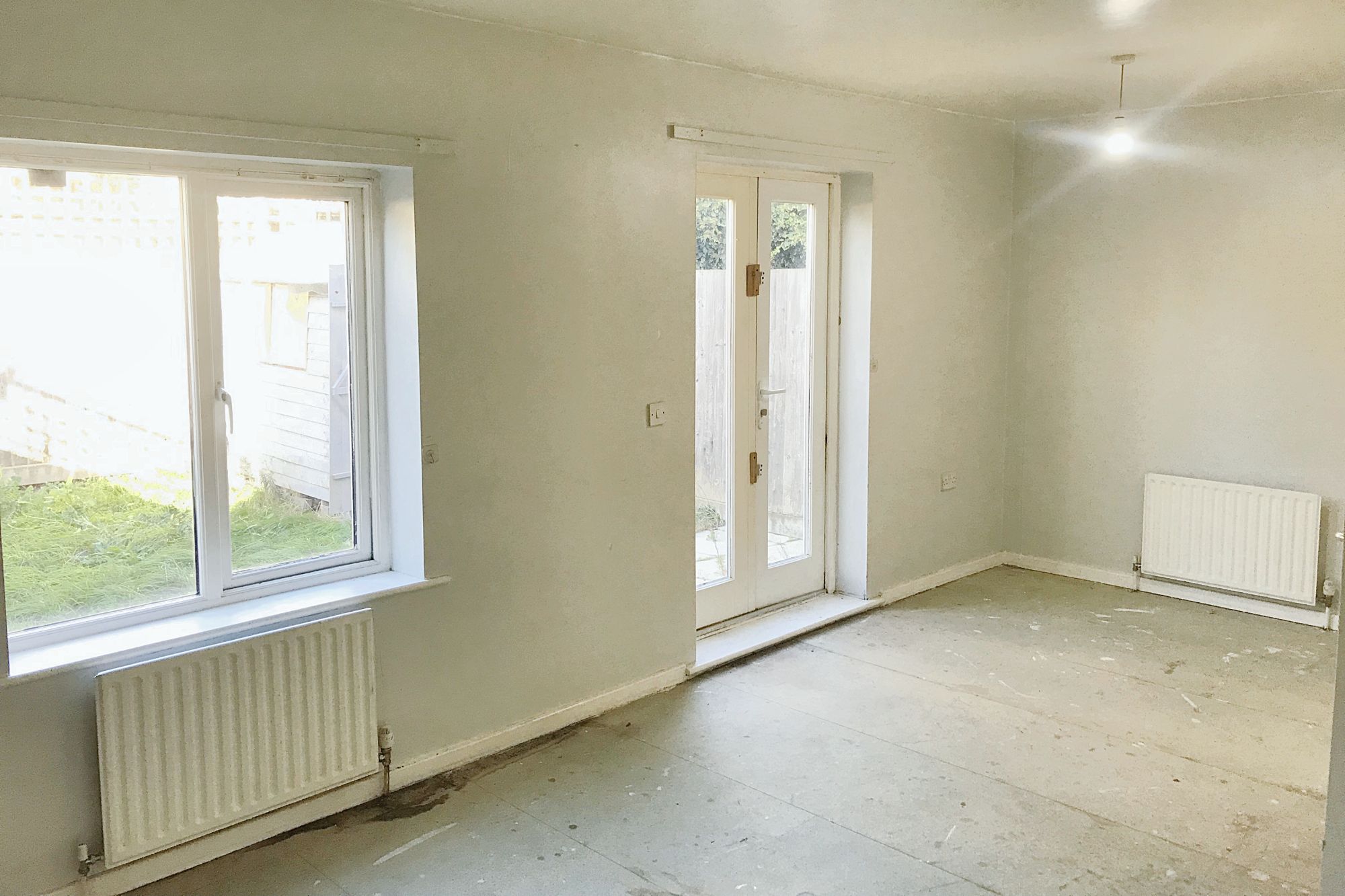 10 Broxburn Court, Broxburn Drive, South Ockenden, RM15 5PD