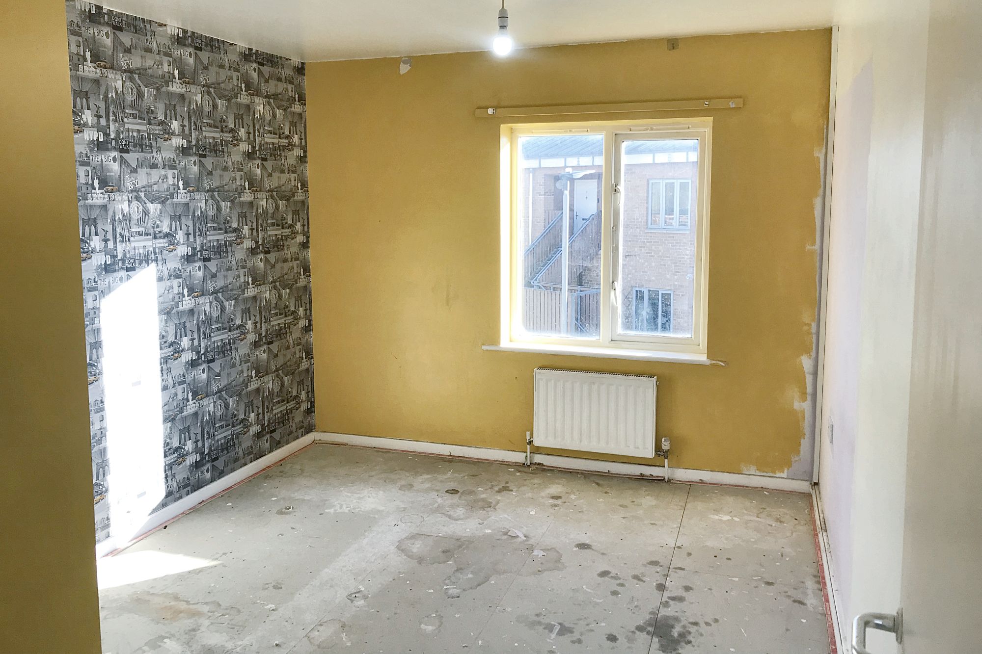 10 Broxburn Court, Broxburn Drive, South Ockenden, RM15 5PD