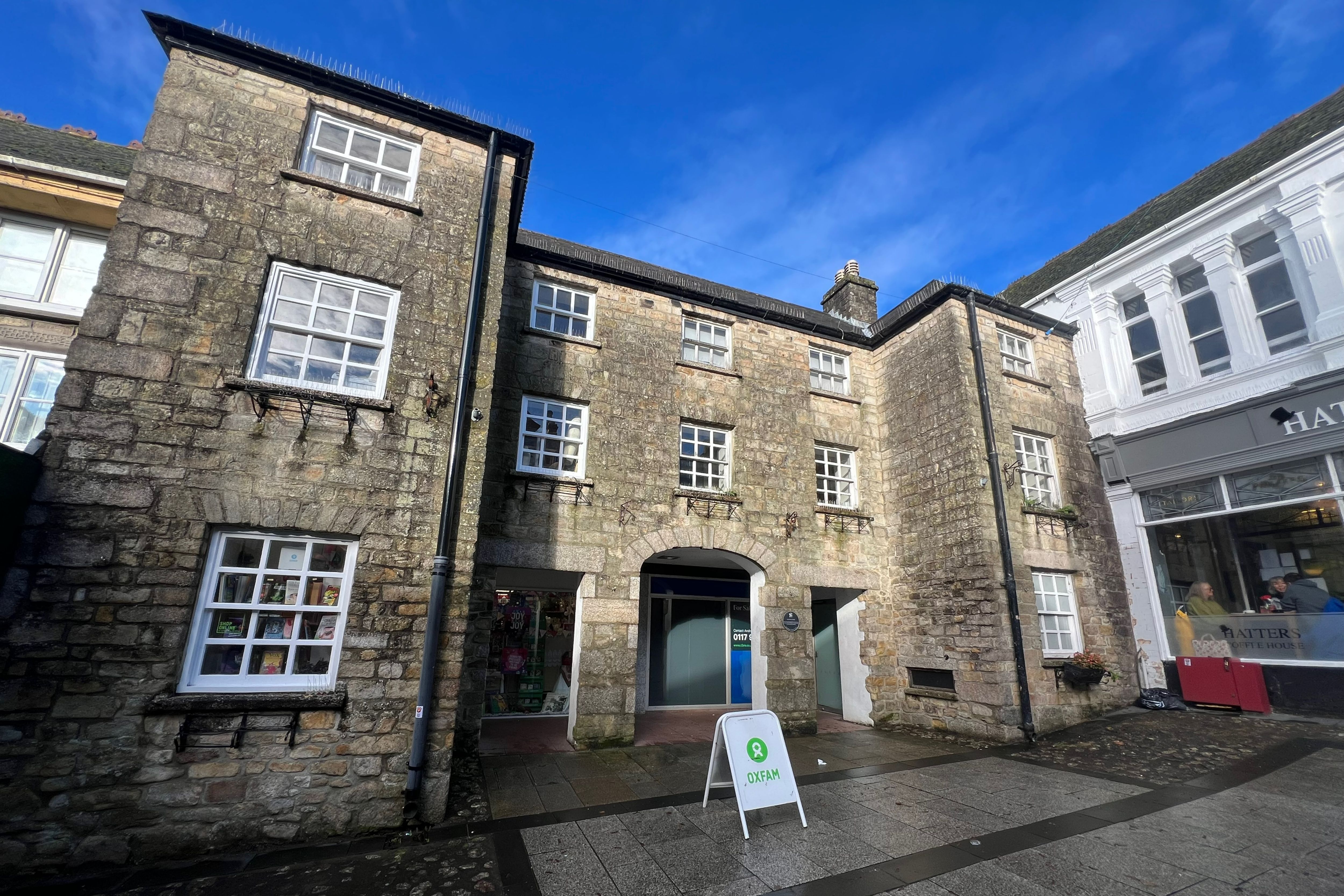 20 & 20A Fore Street, Redruth TR15 2BD