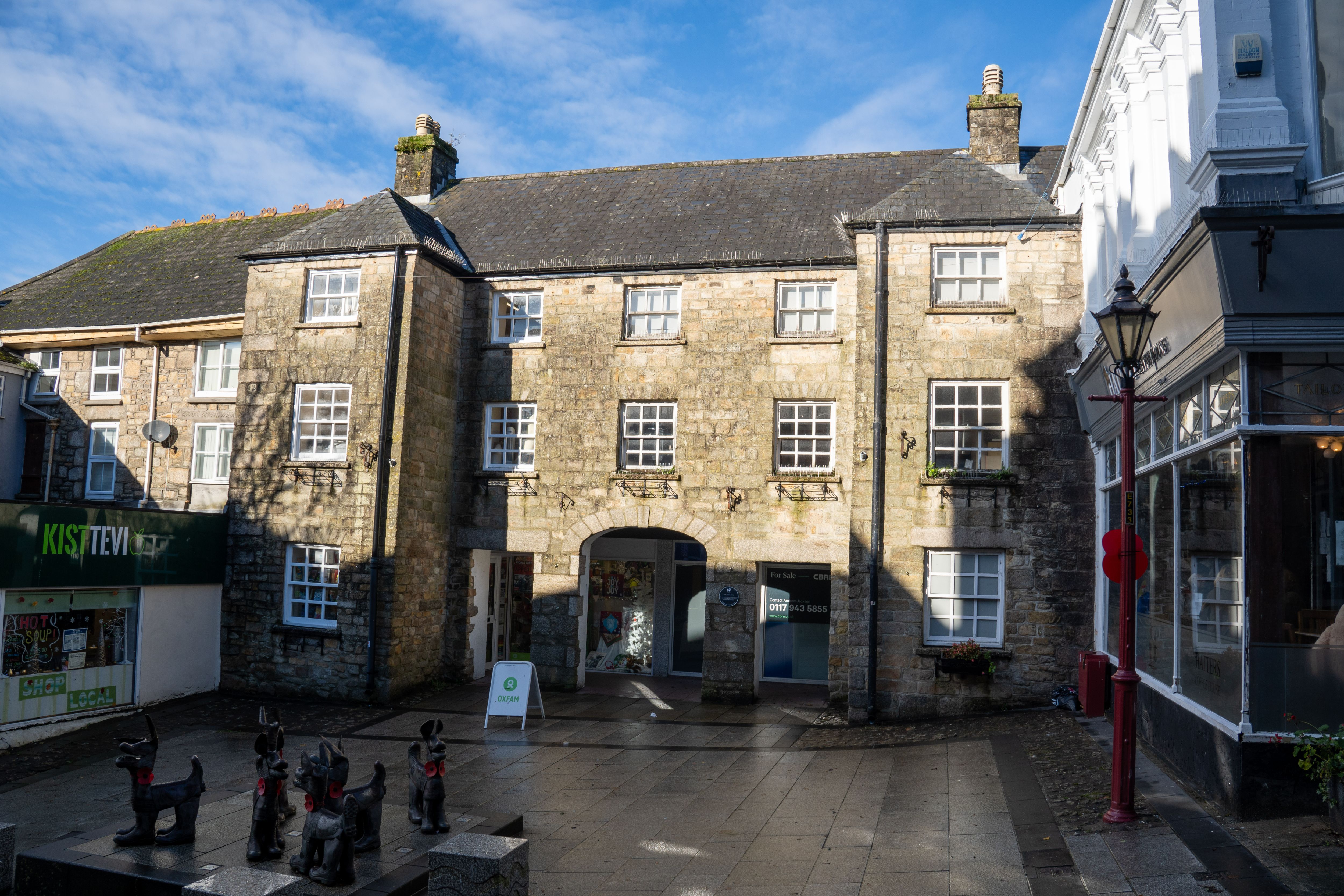 20 & 20A Fore Street, Redruth TR15 2BD