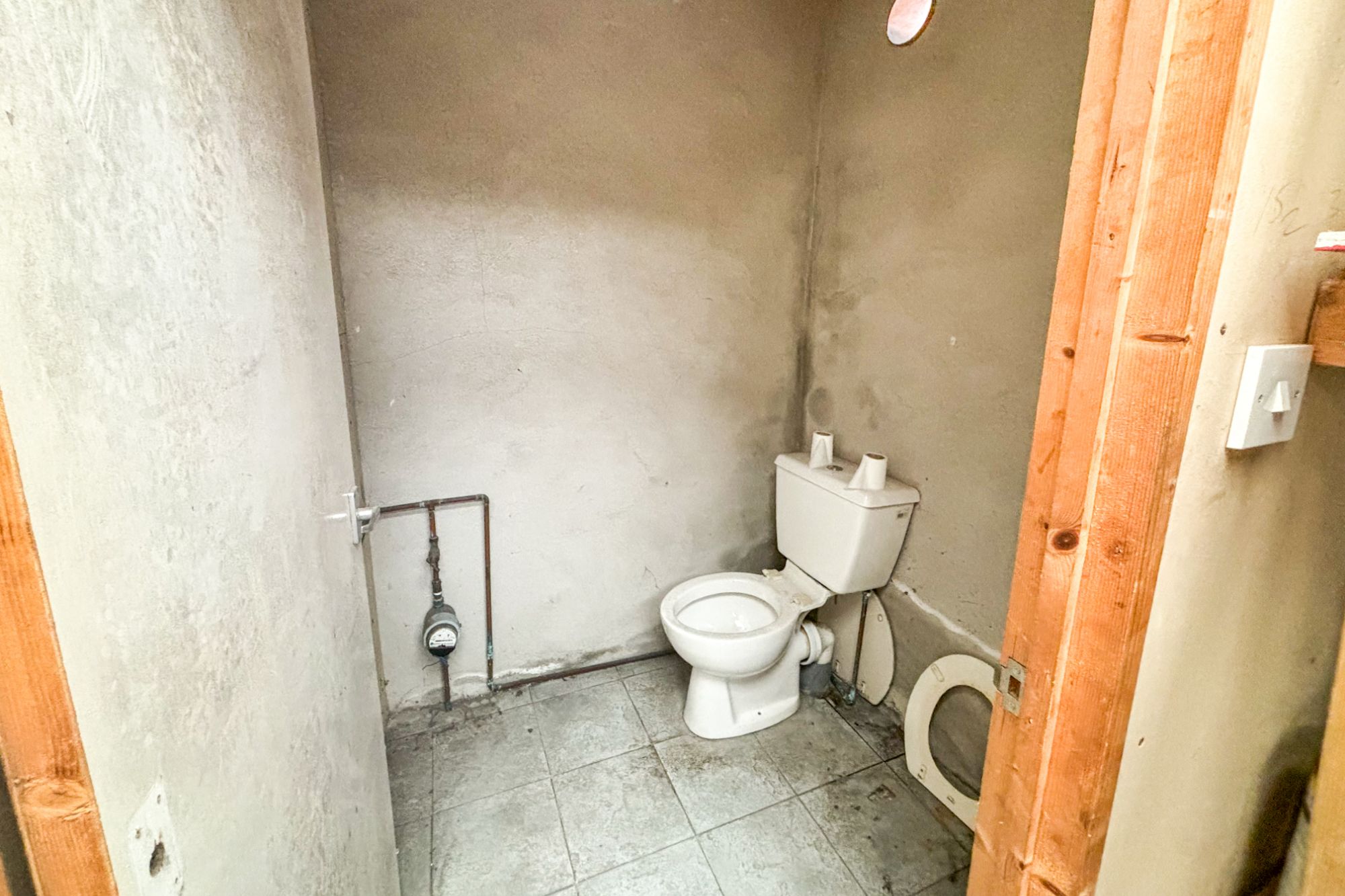 212 Exeter Street, Plymouth, PL4 0NH