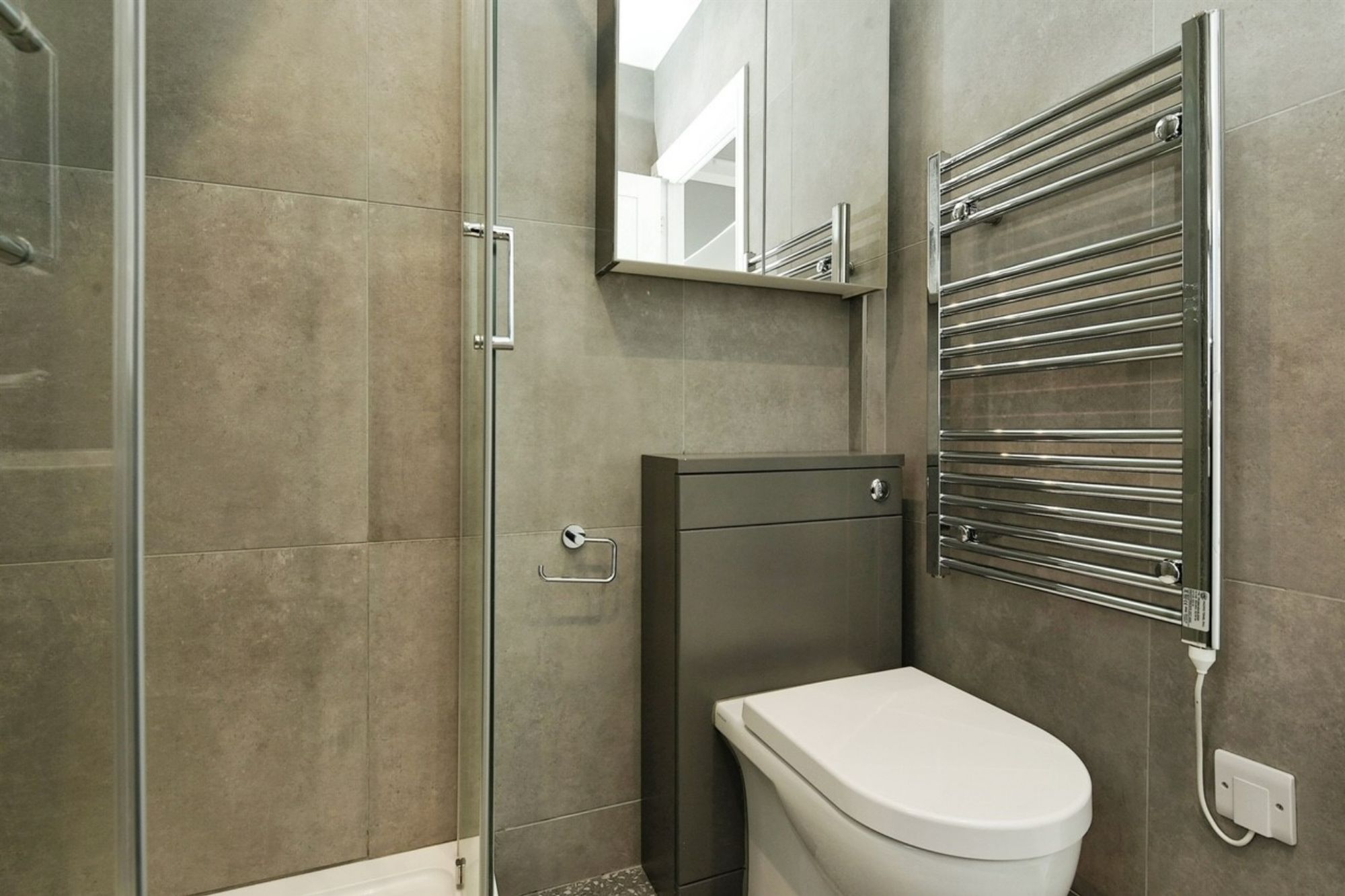Flat 4 Gloucester Building, Trafalgar Court, Brighton BN1 4FB