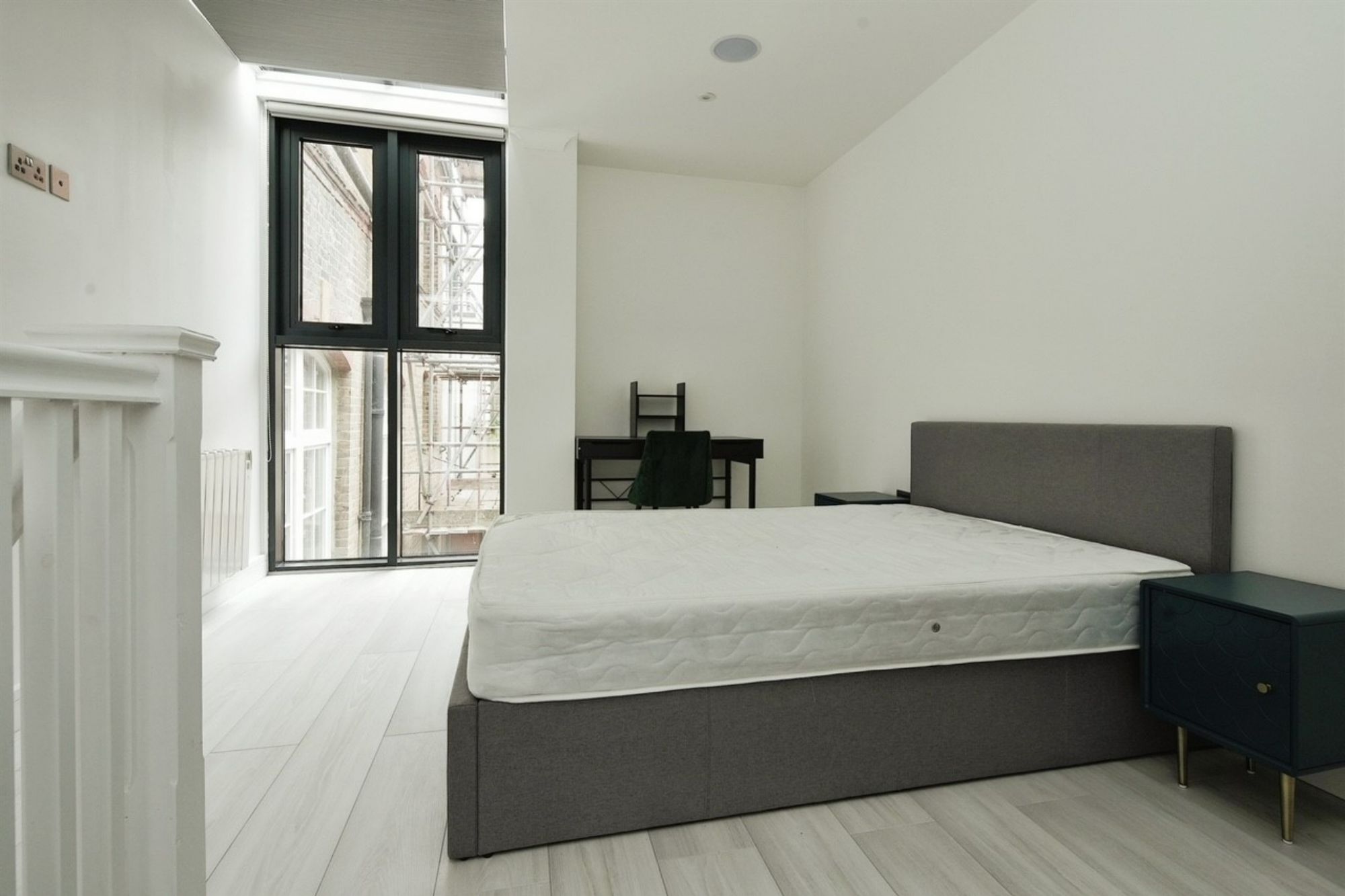 Flat 4 Gloucester Building, Trafalgar Court, Brighton BN1 4FB